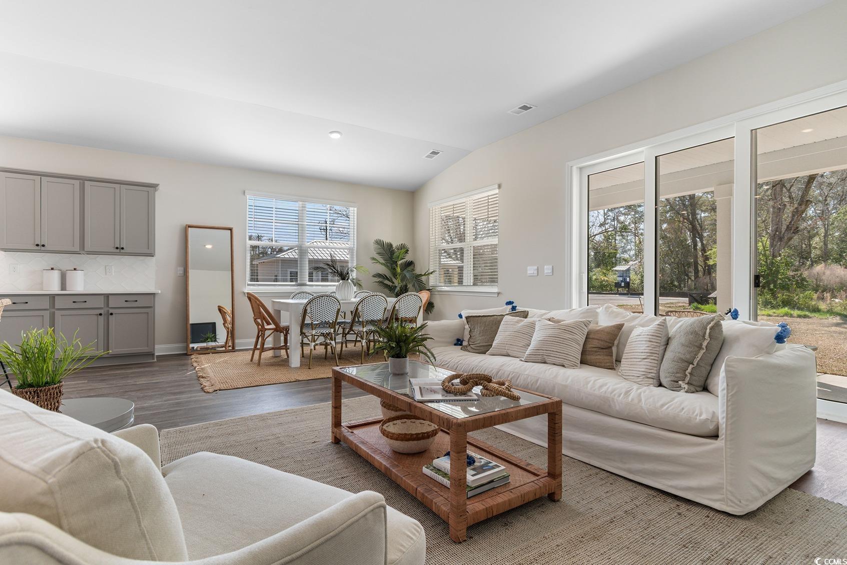 609 Glens Way Property Photo 17