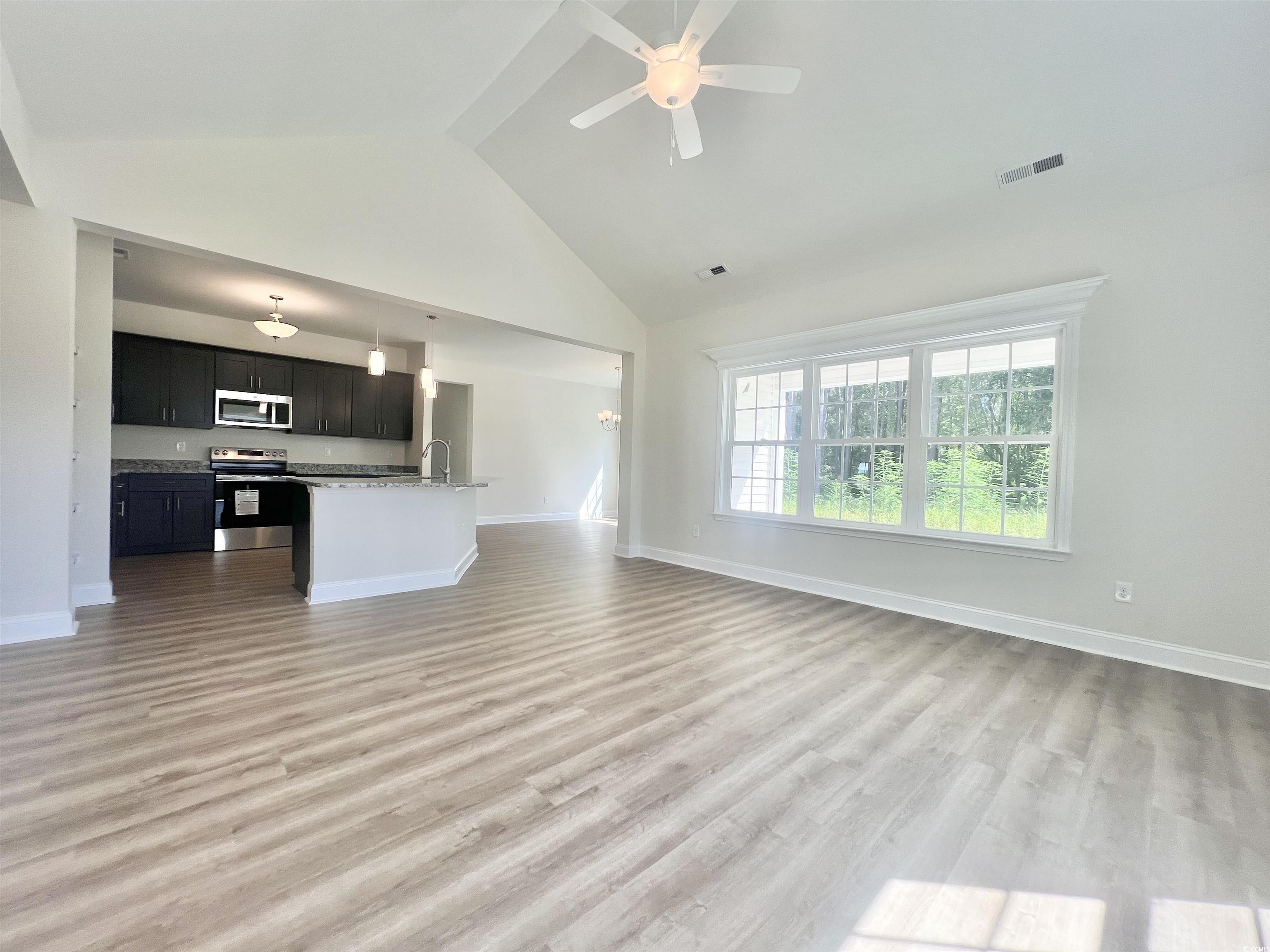 5288 Old Forest Dr. Property Photo 4