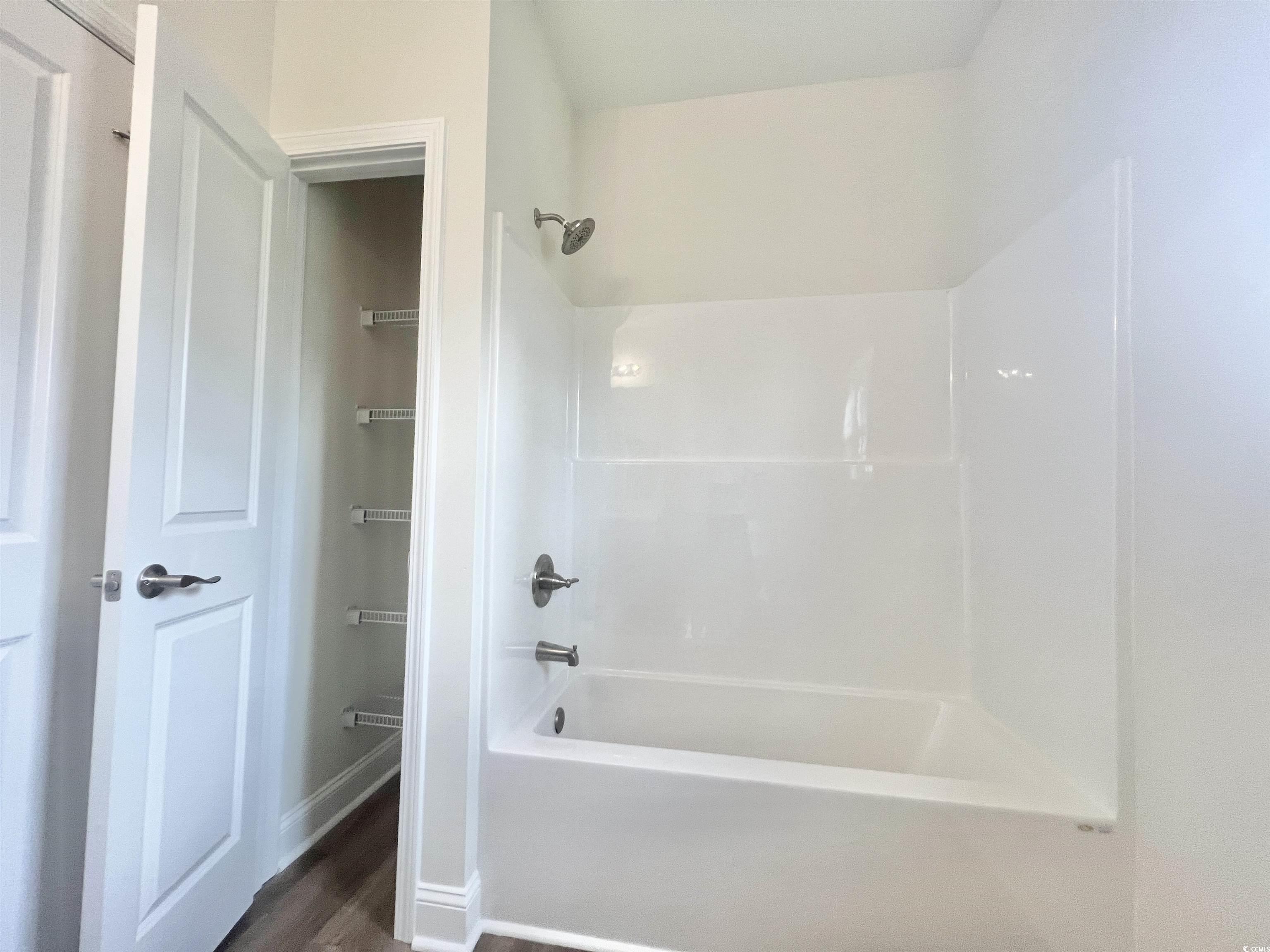 5288 Old Forest Dr. Property Photo 10