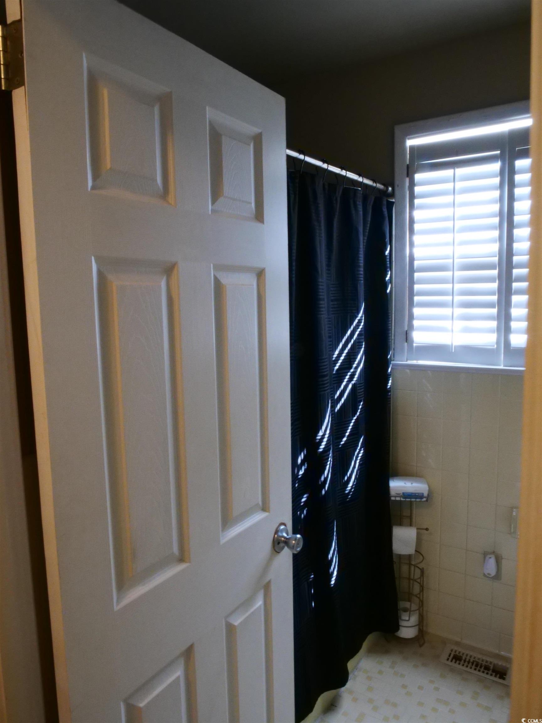 1713 Oak St. Property Photo 18