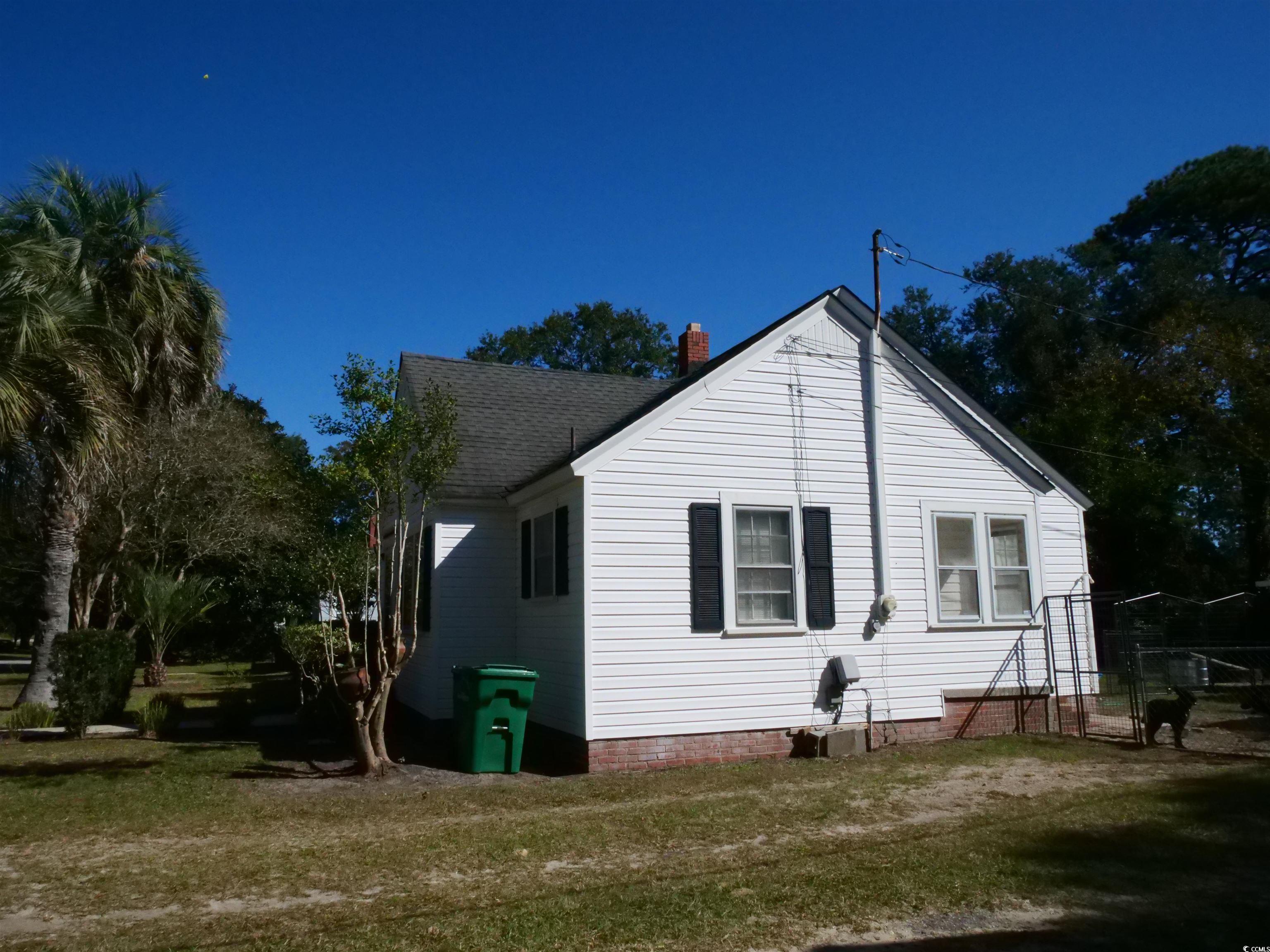 1713 Oak St. Property Photo 23