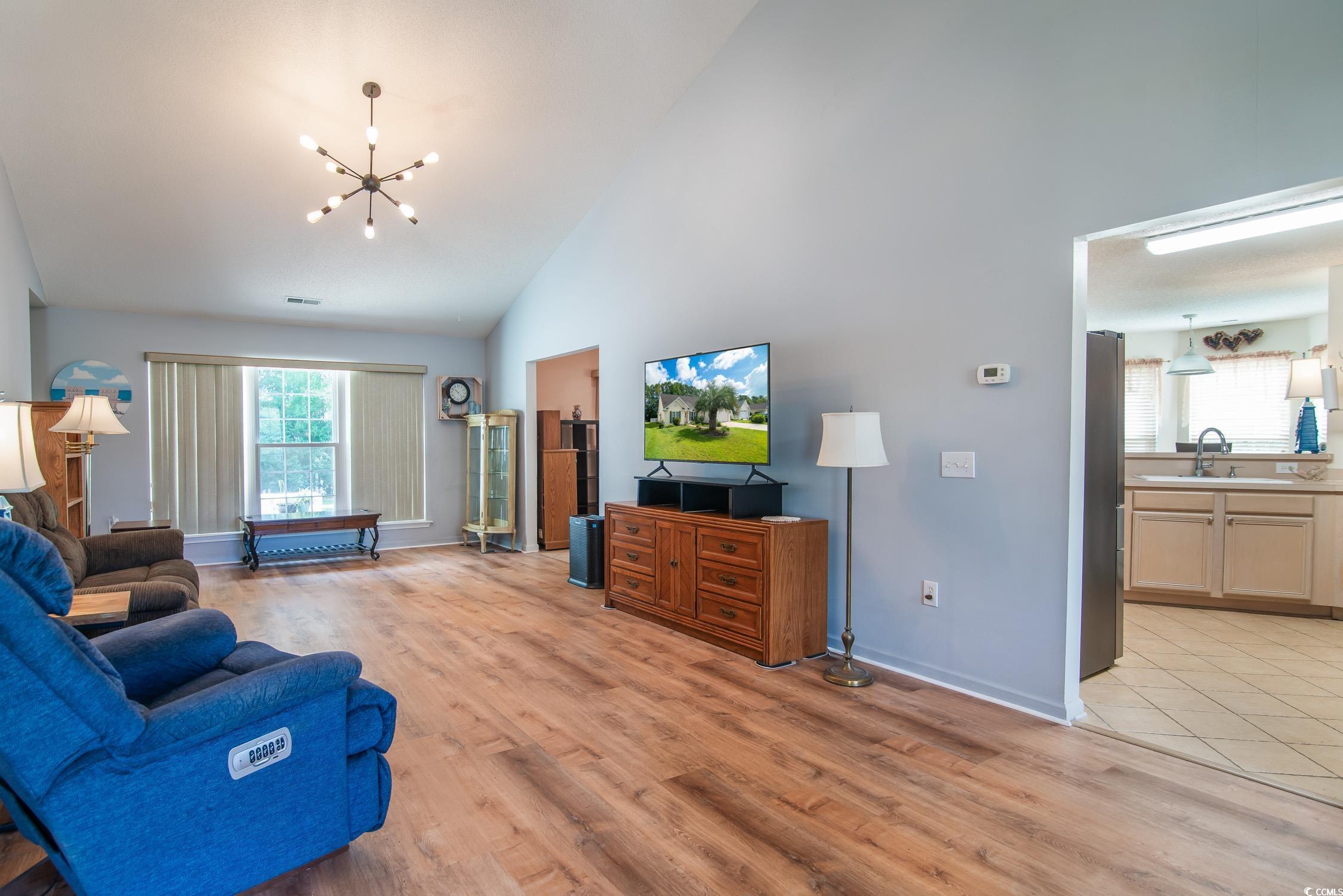 1052 Vestry Dr. Property Photo 6