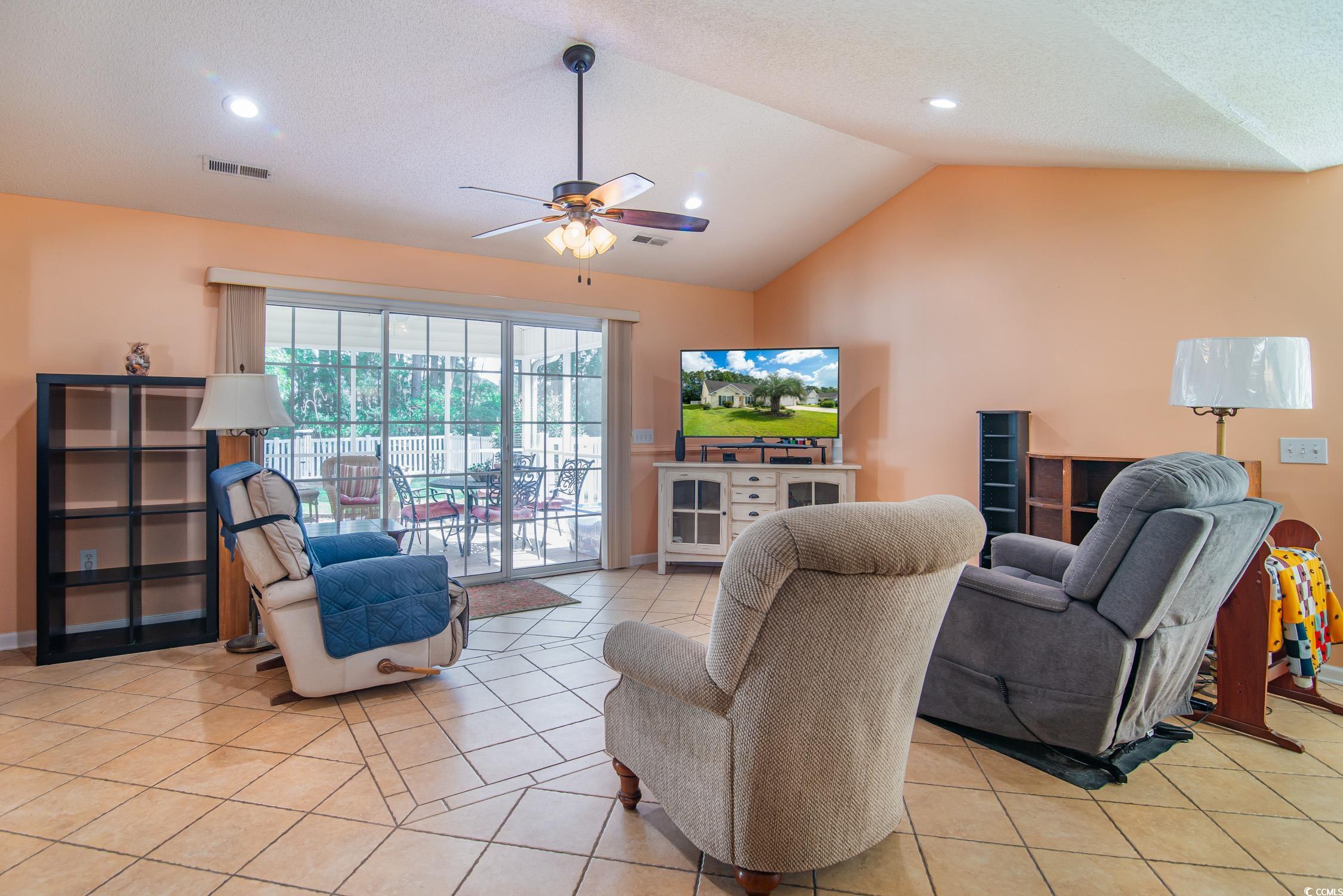 1052 Vestry Dr. Property Photo 11