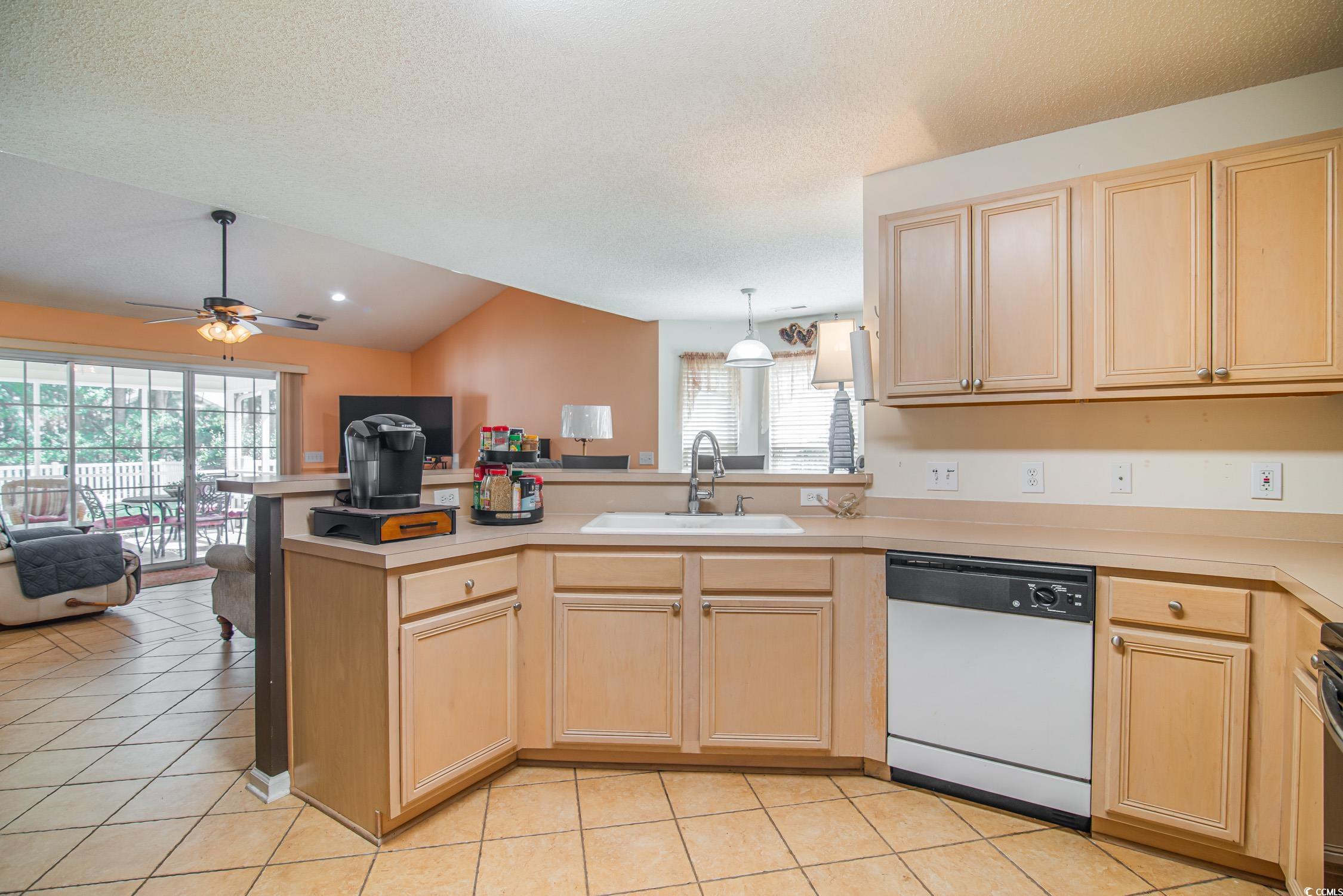 1052 Vestry Dr. Property Photo 19