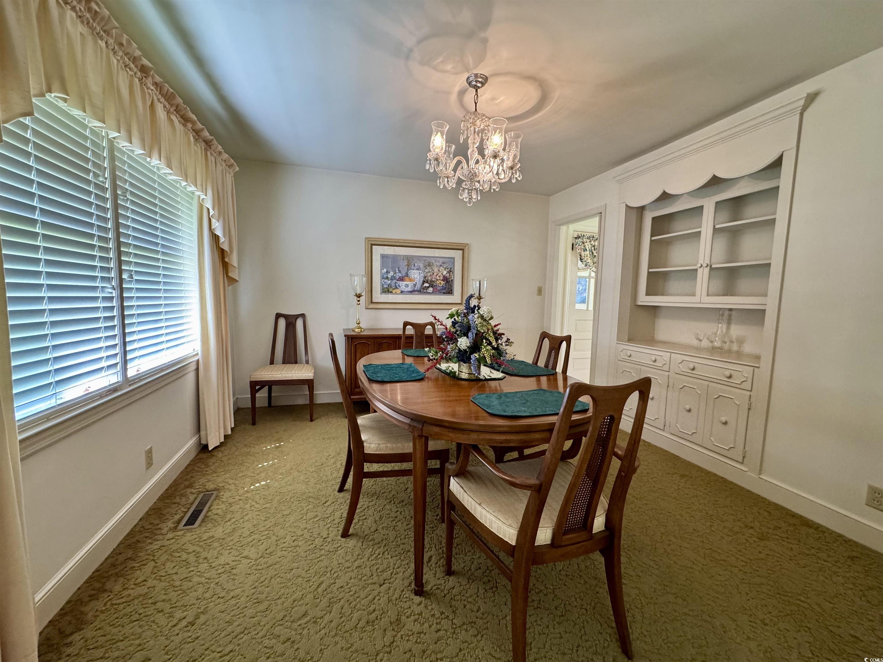 90 Gordon Ave Property Photo 5