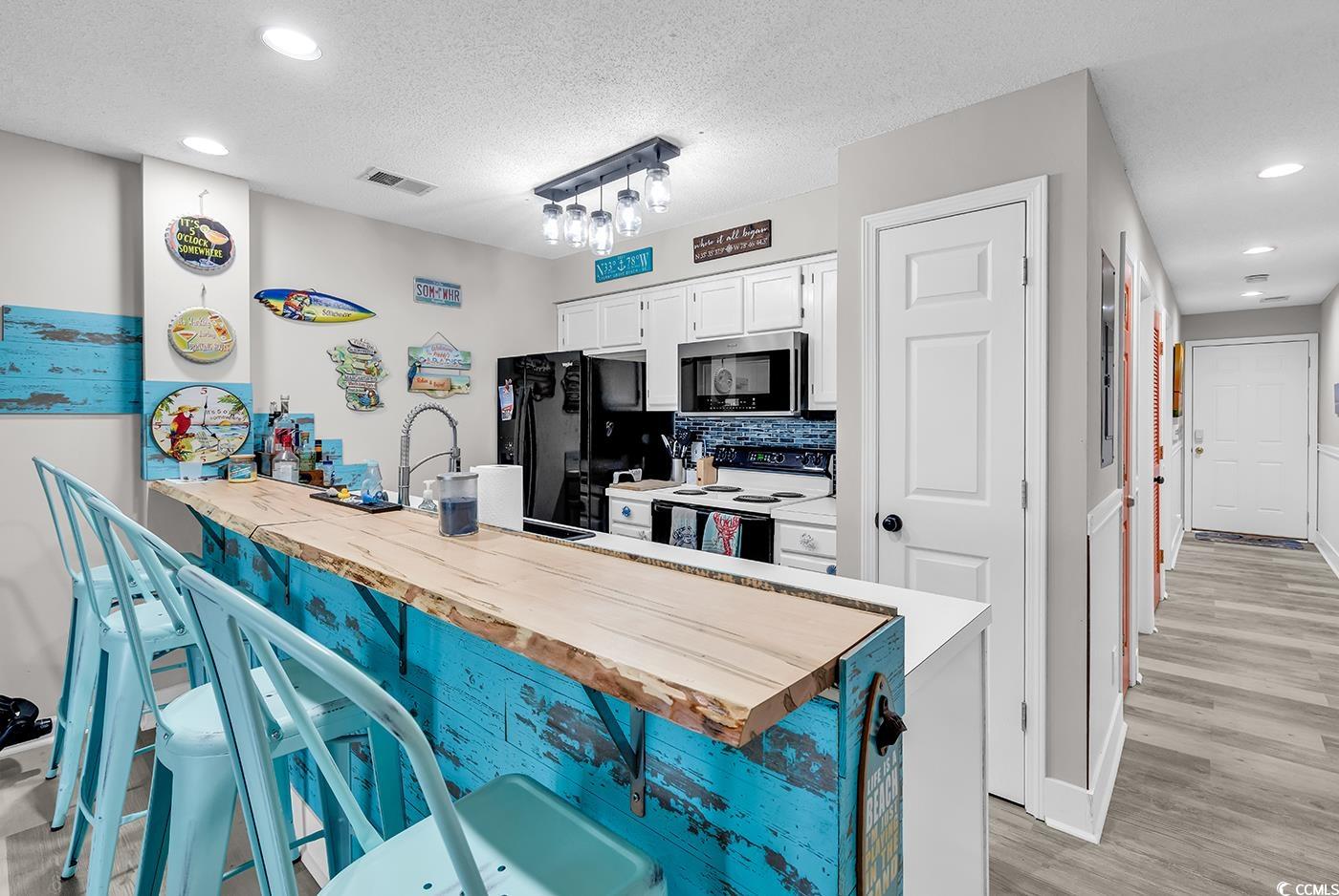 1900 Duffy St. Property Photo 10