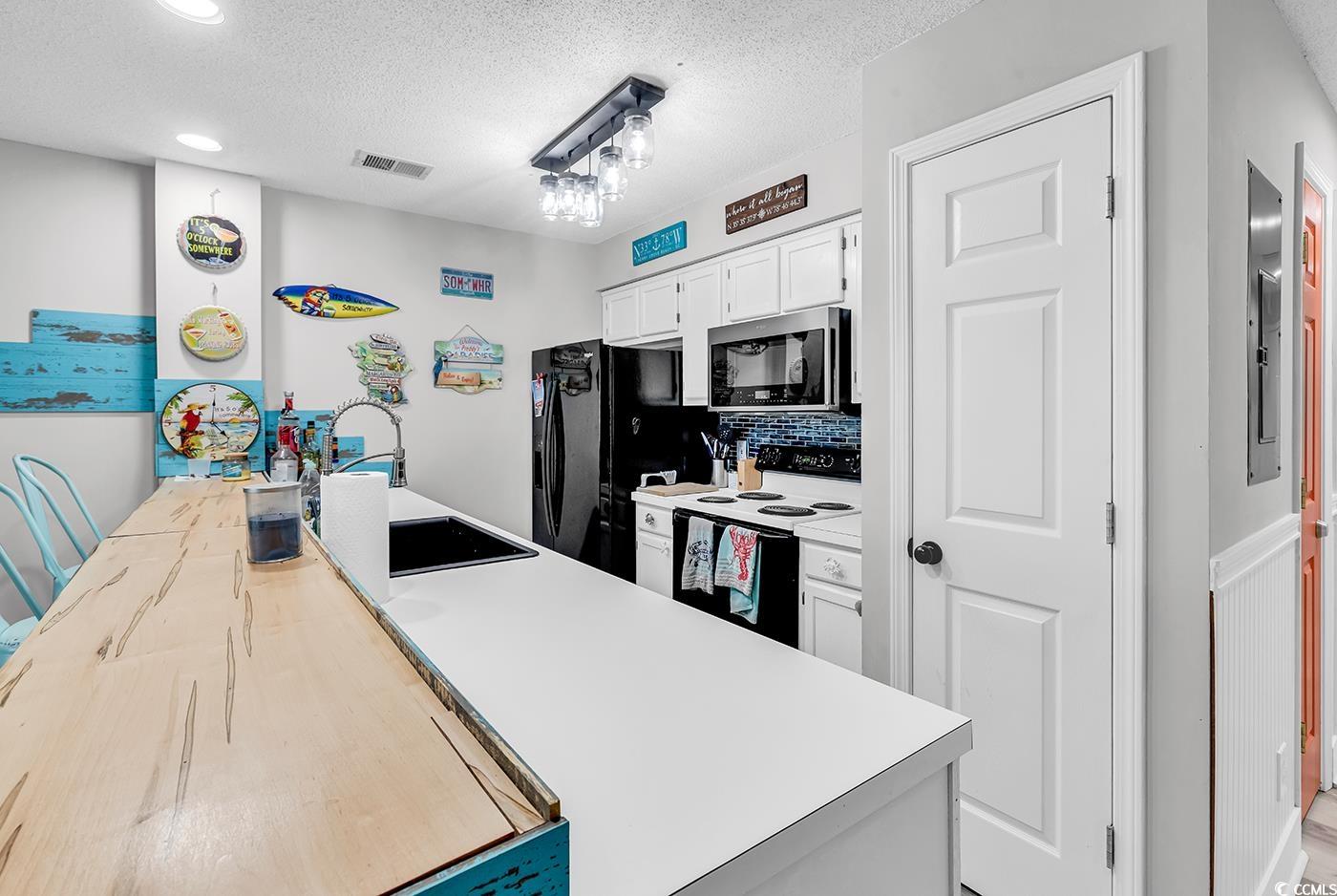 1900 Duffy St. Property Photo 11