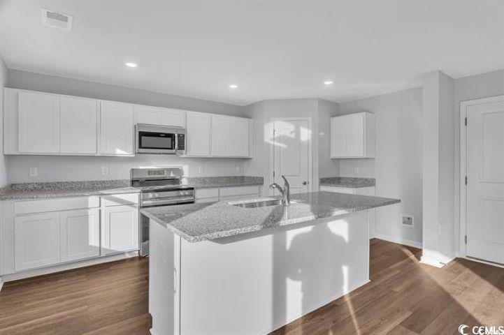 989 Cherrystone Loop Property Photo 7