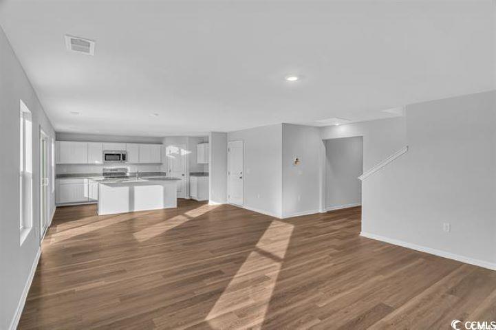 989 Cherrystone Loop Property Photo 8