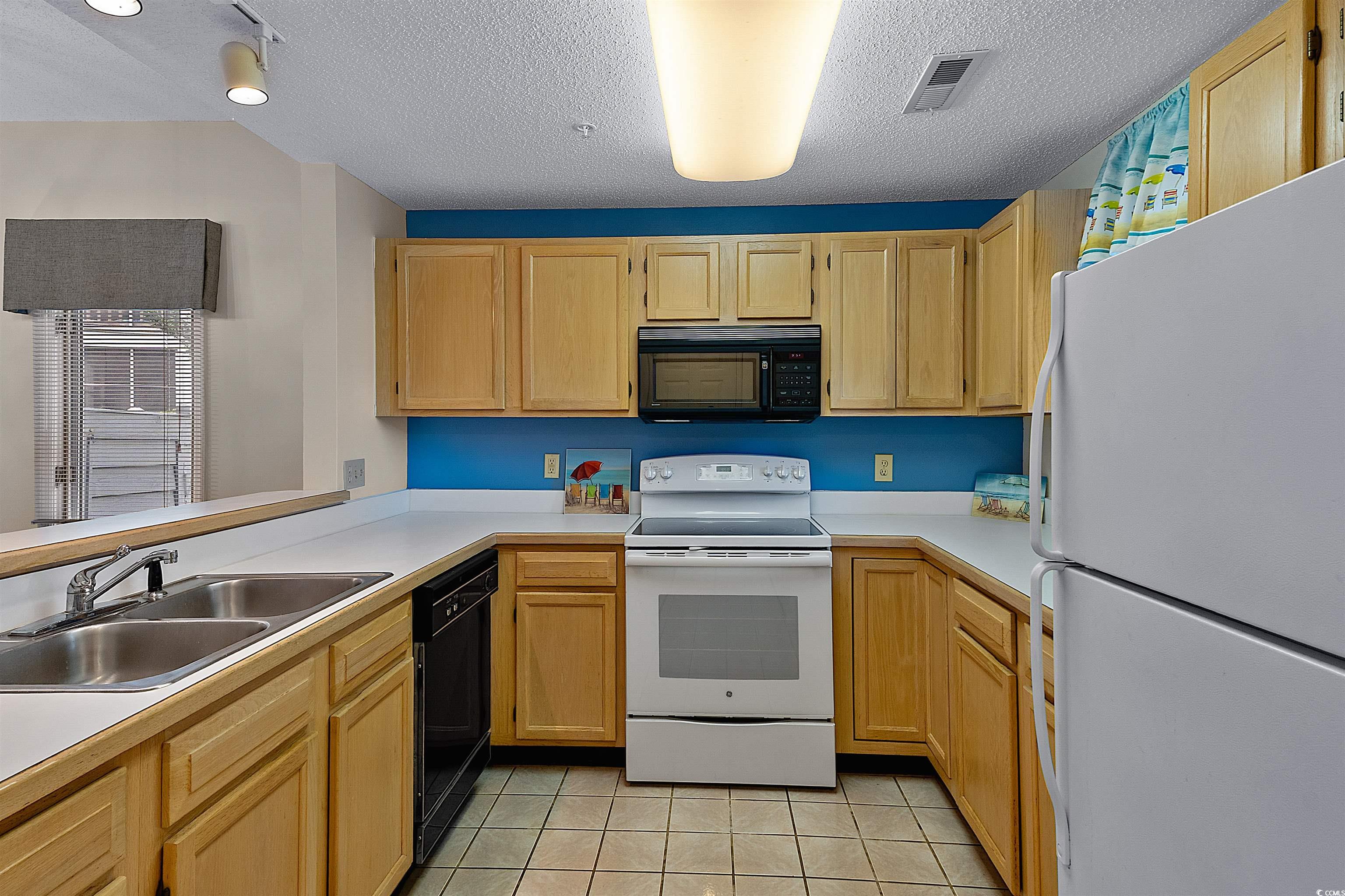 1221 Tidewater Dr. Property Photo 8