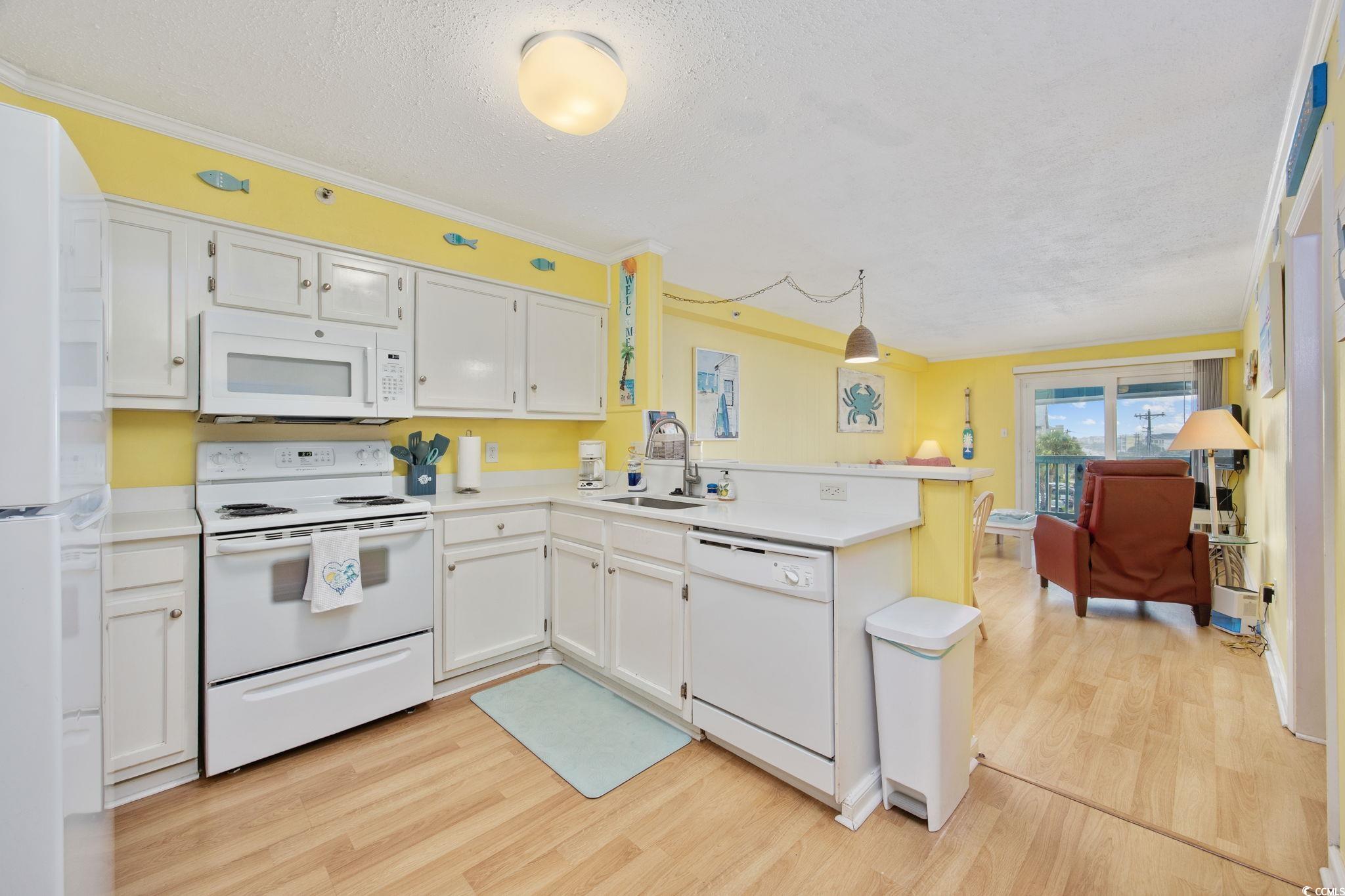 720 Waccamaw Dr. Property Photo 3