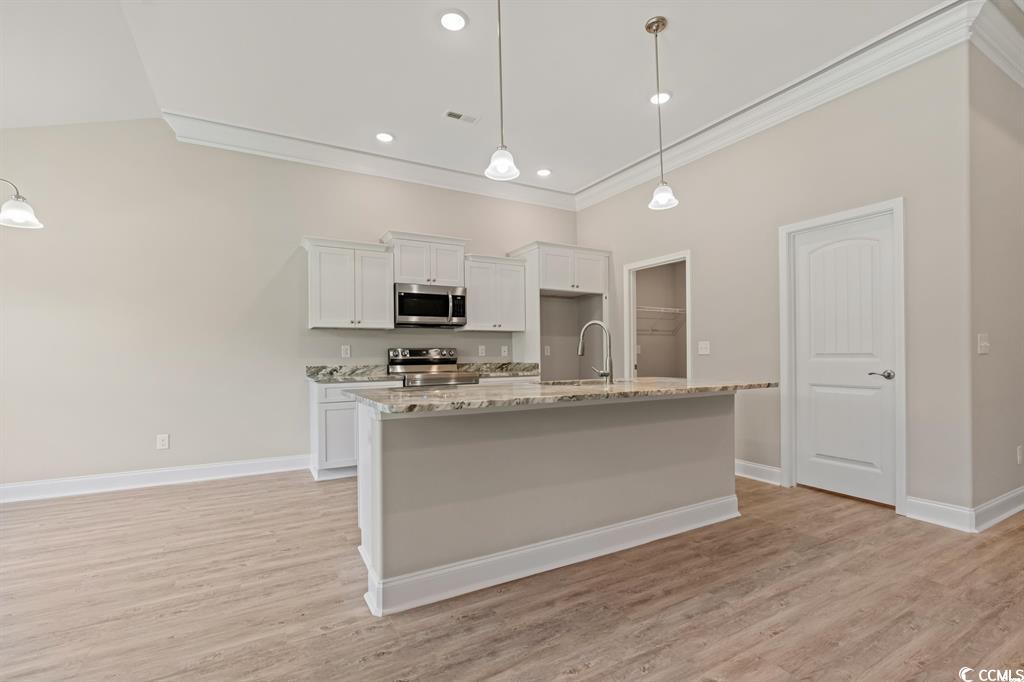 414 Laurel Ct. Property Photo 14