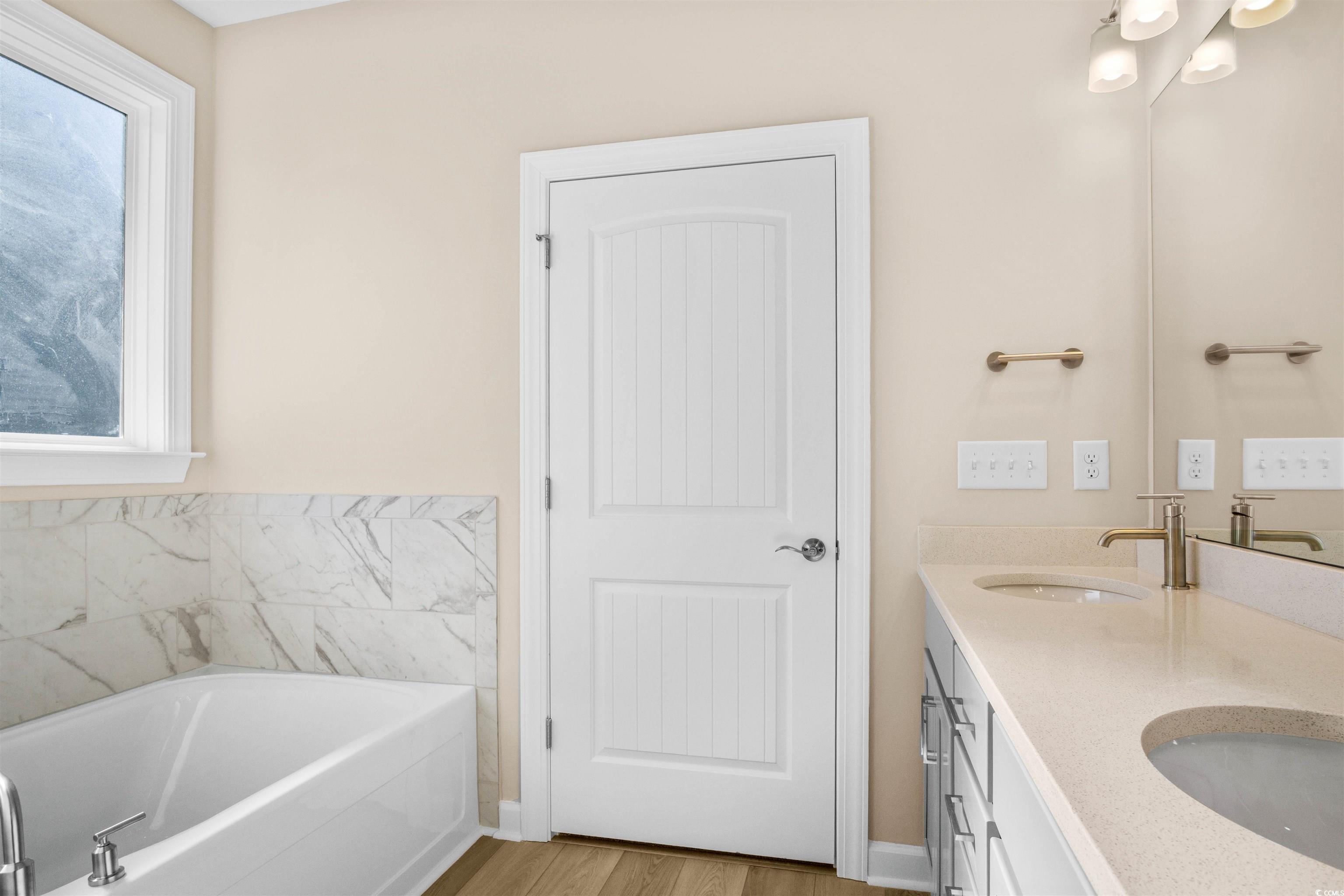 1212 Needle Grass Loop Property Photo 34