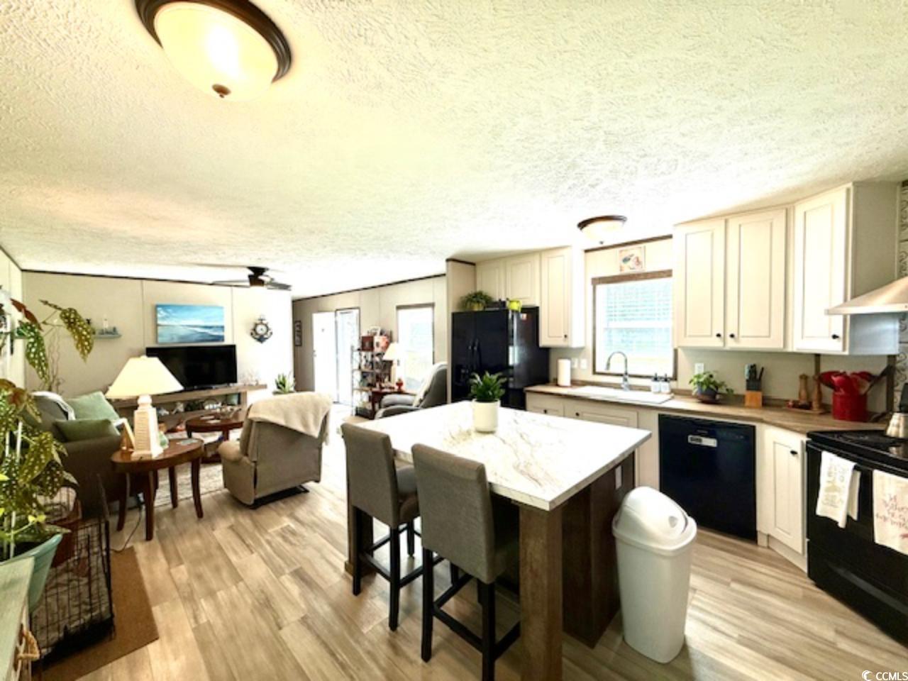 242 Williamson Lake Circle Property Photo 3