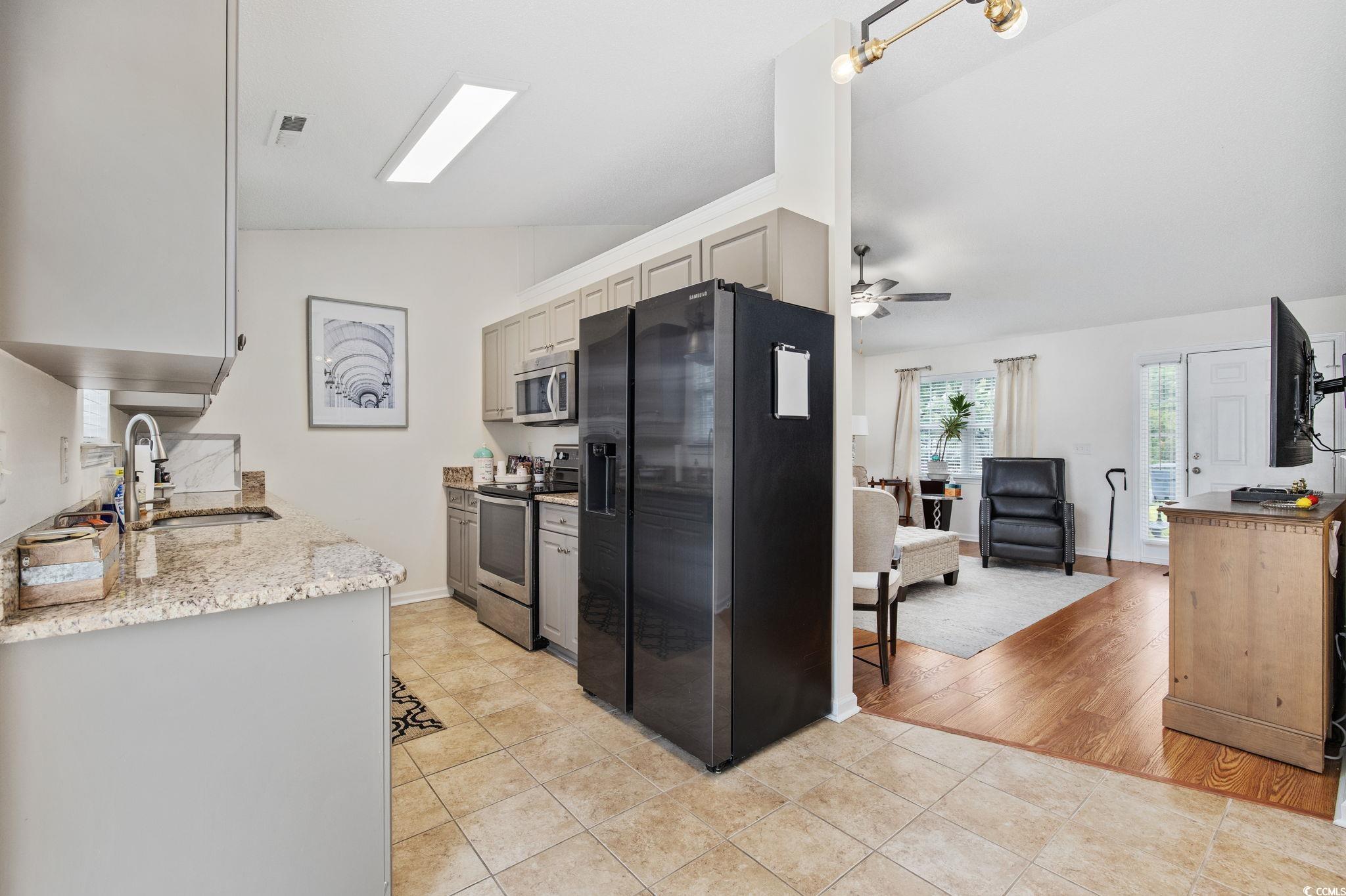 168 Palladium Dr. Property Photo 10