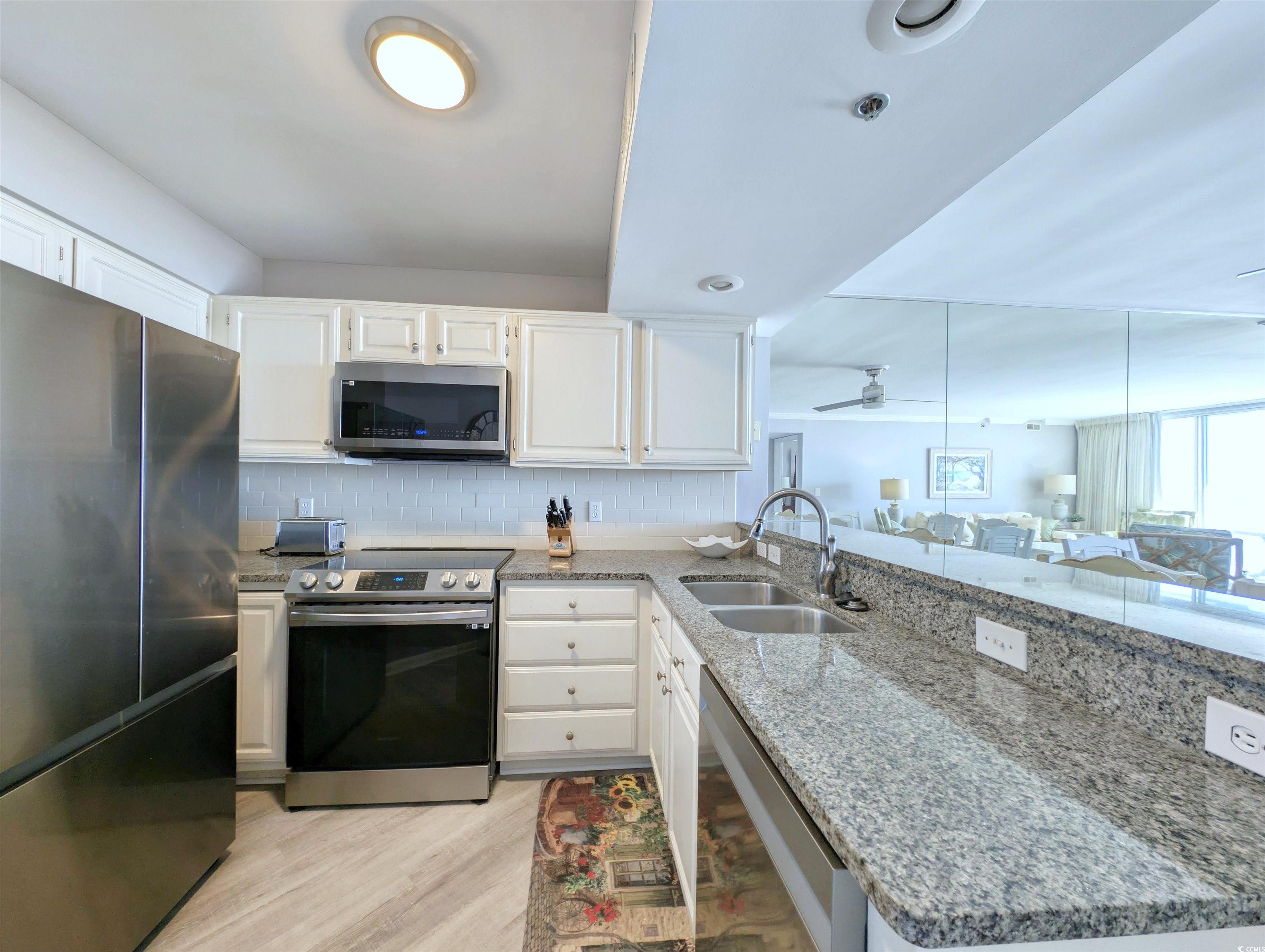 195 S Dunes Dr. Property Photo 4