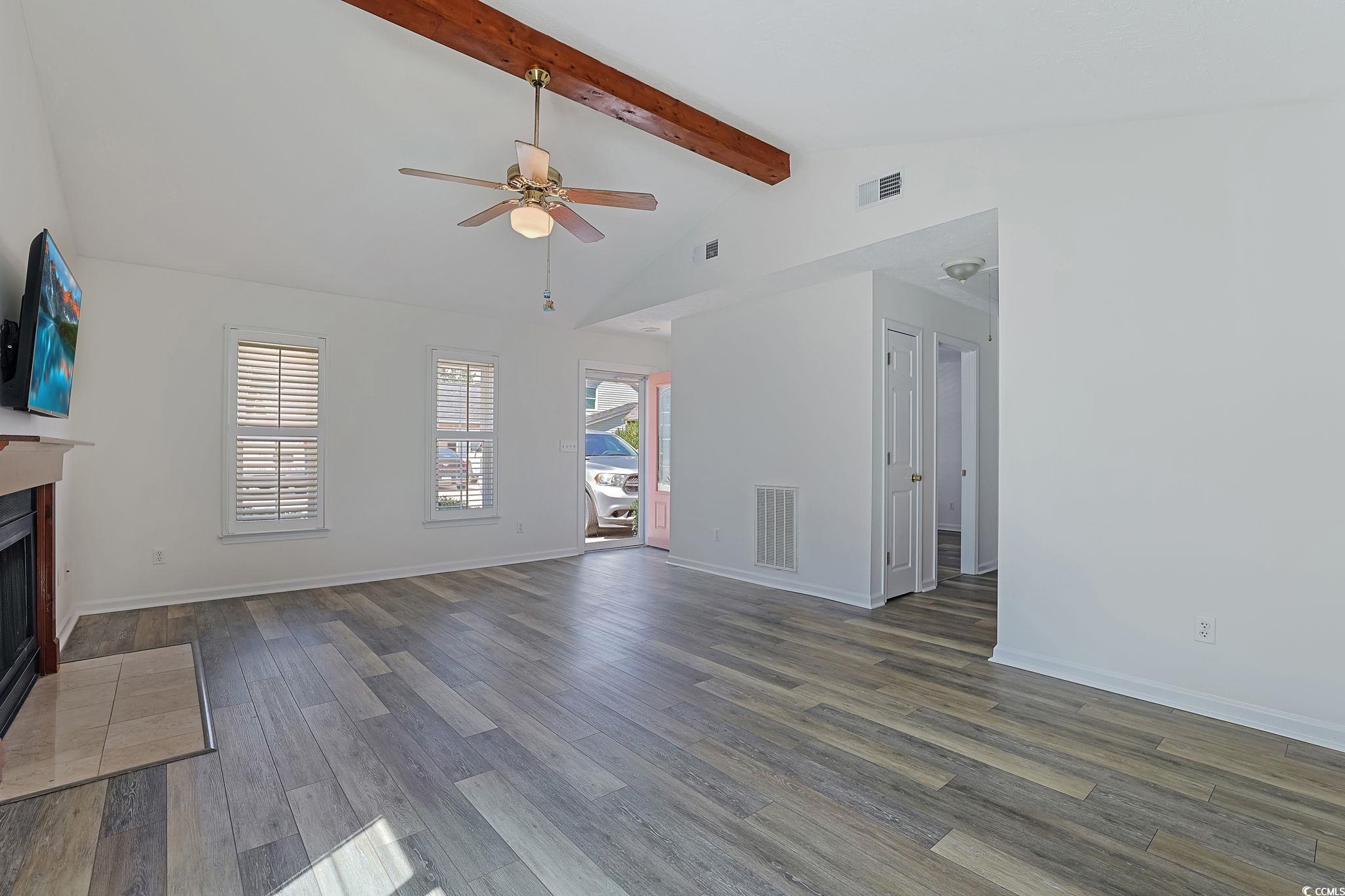 908 Tiffany Ln. Property Photo 6