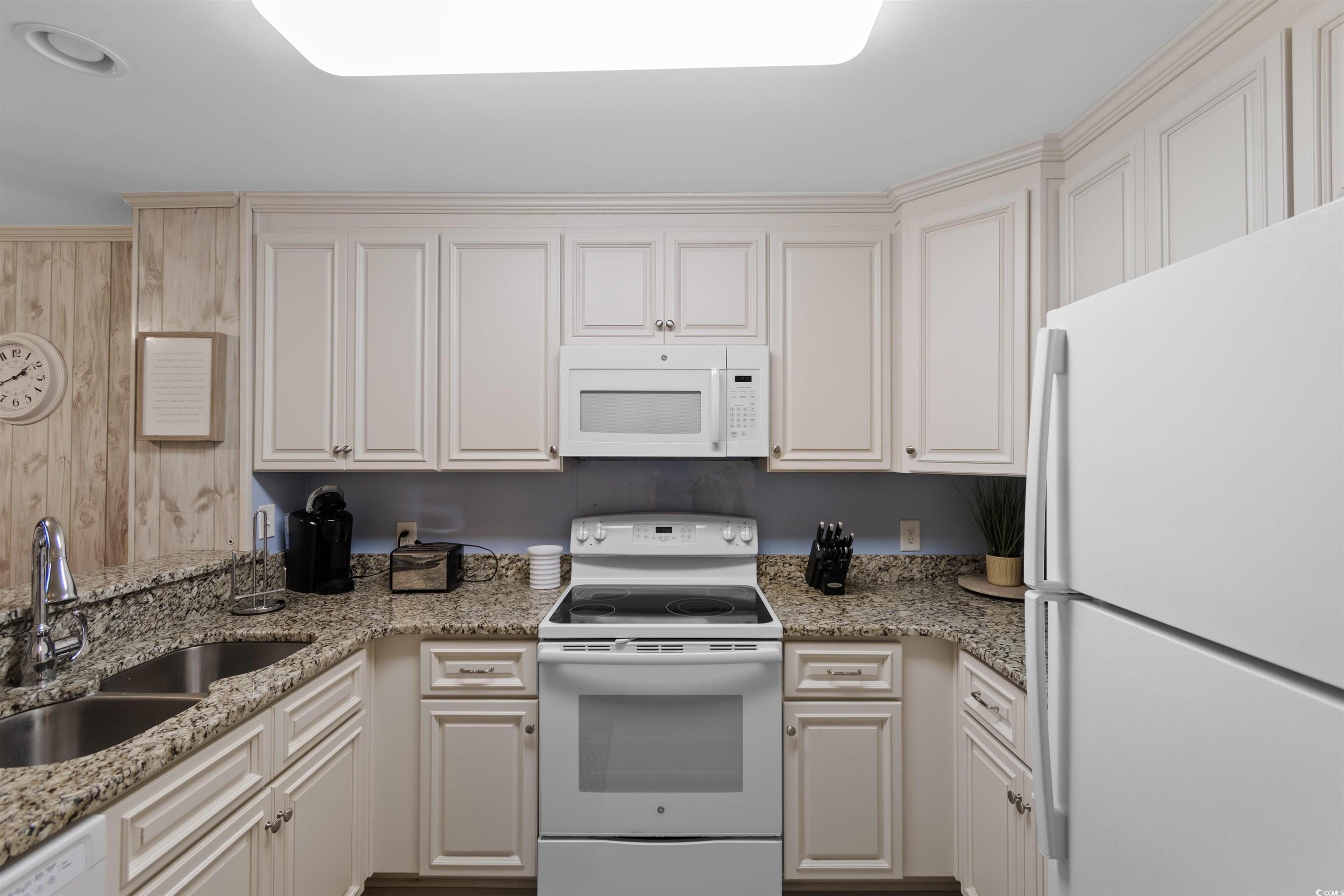 4315 S Ocean Blvd. Property Photo 5