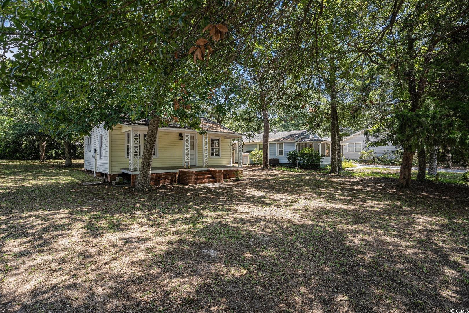 606 Moore St. Property Photo 4