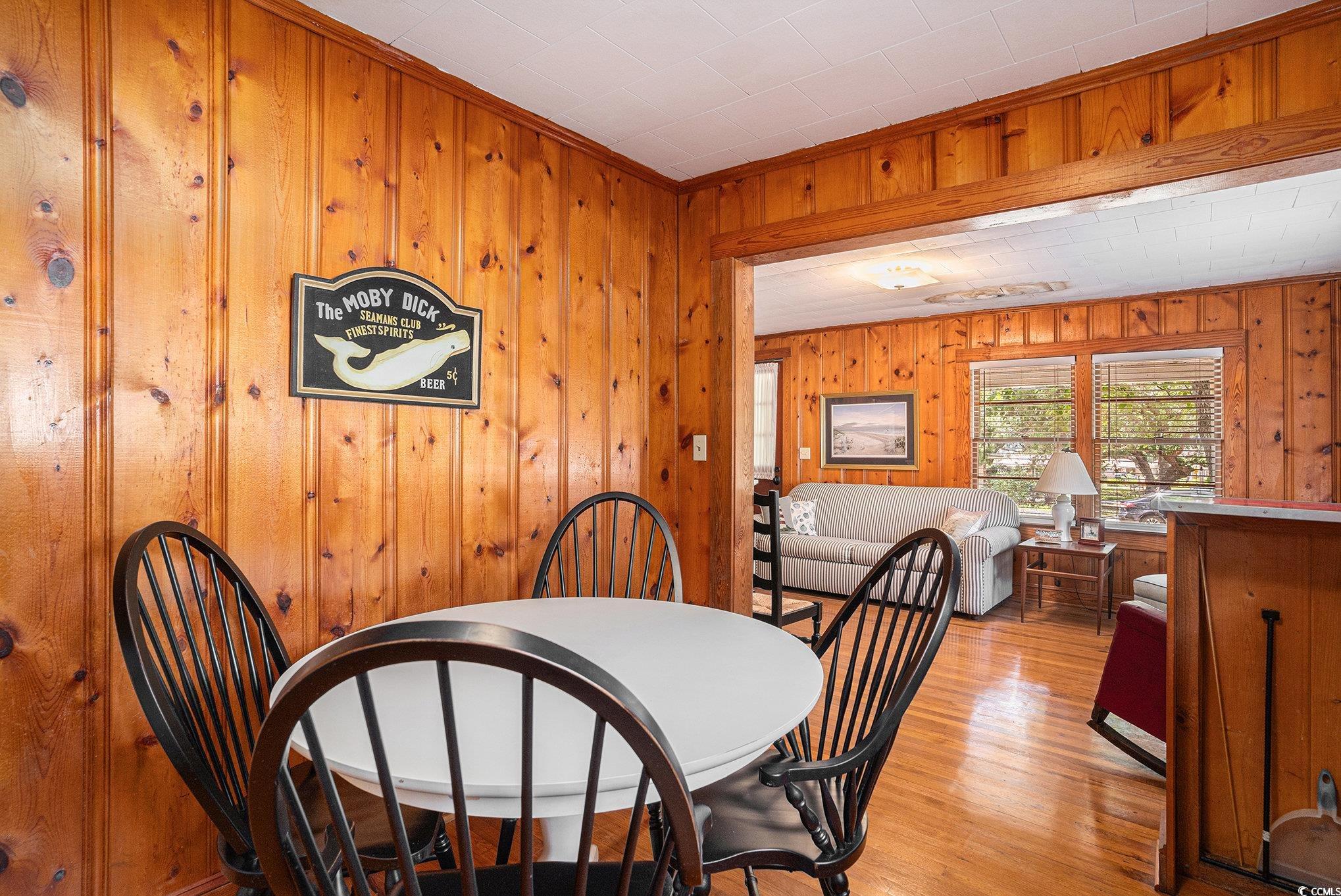 606 Moore St. Property Photo 11