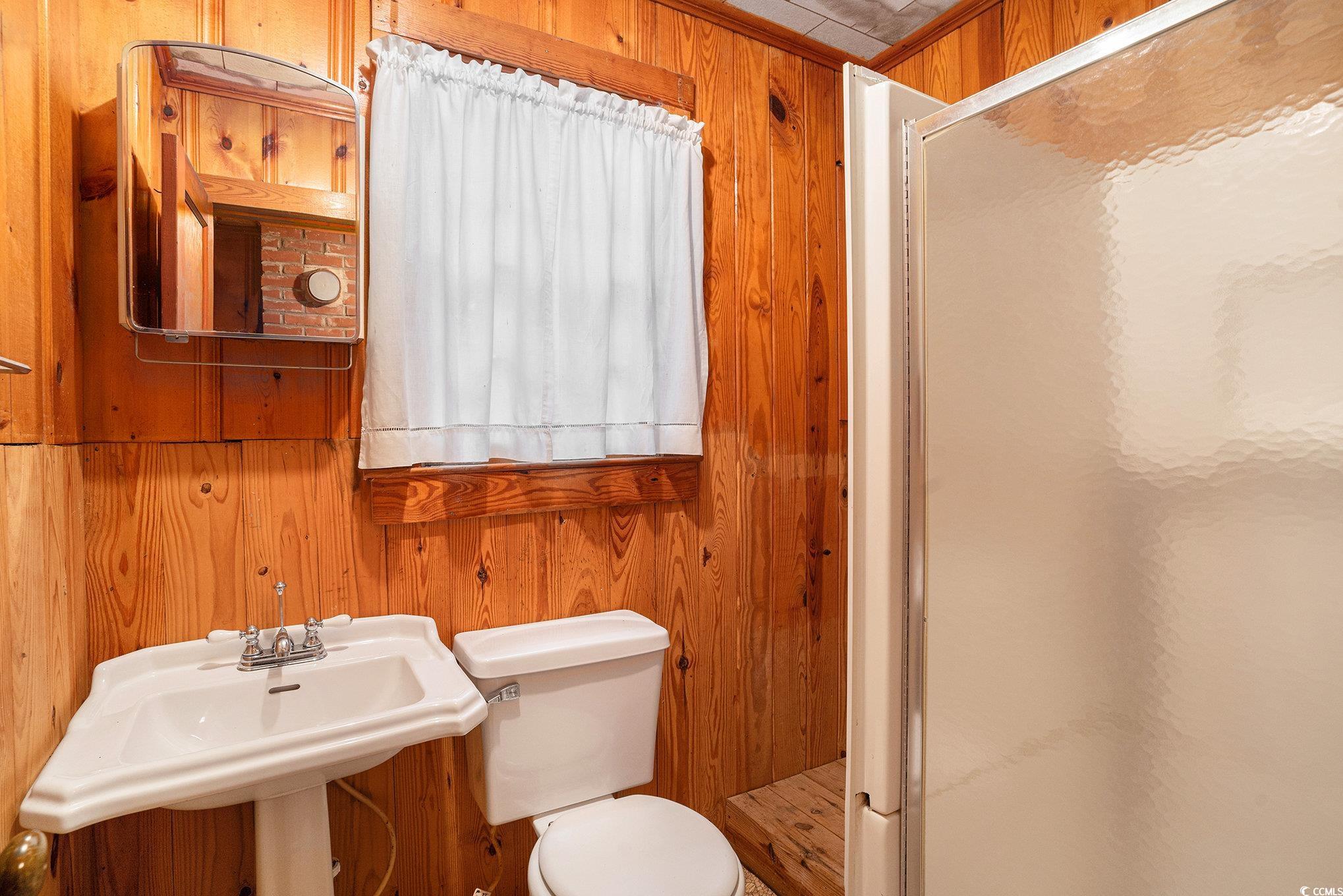 606 Moore St. Property Photo 20