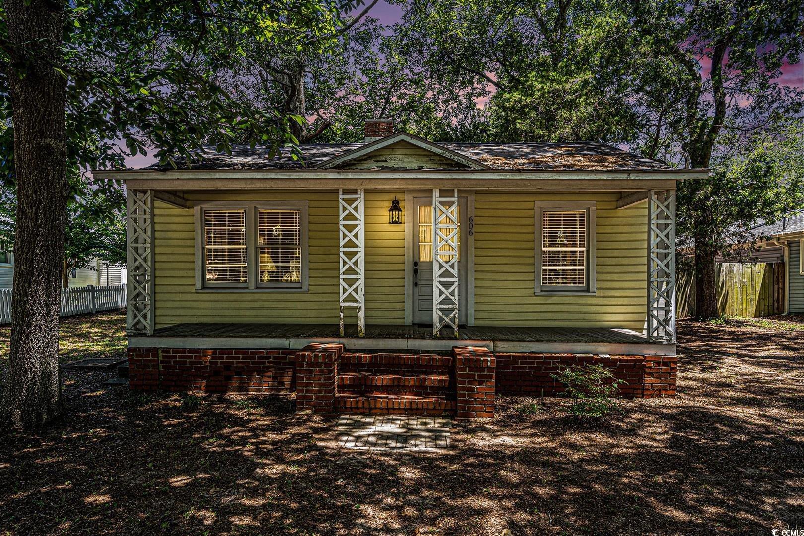 606 Moore St. Property Photo 25