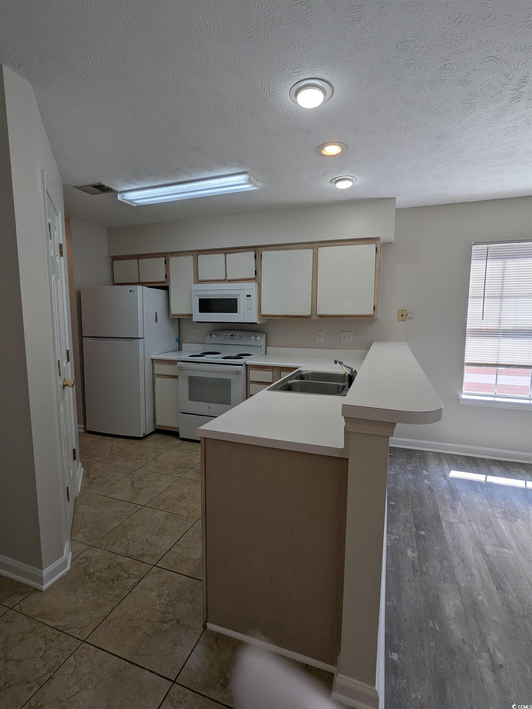 627 Waterway Village Blvd Property Photo 5