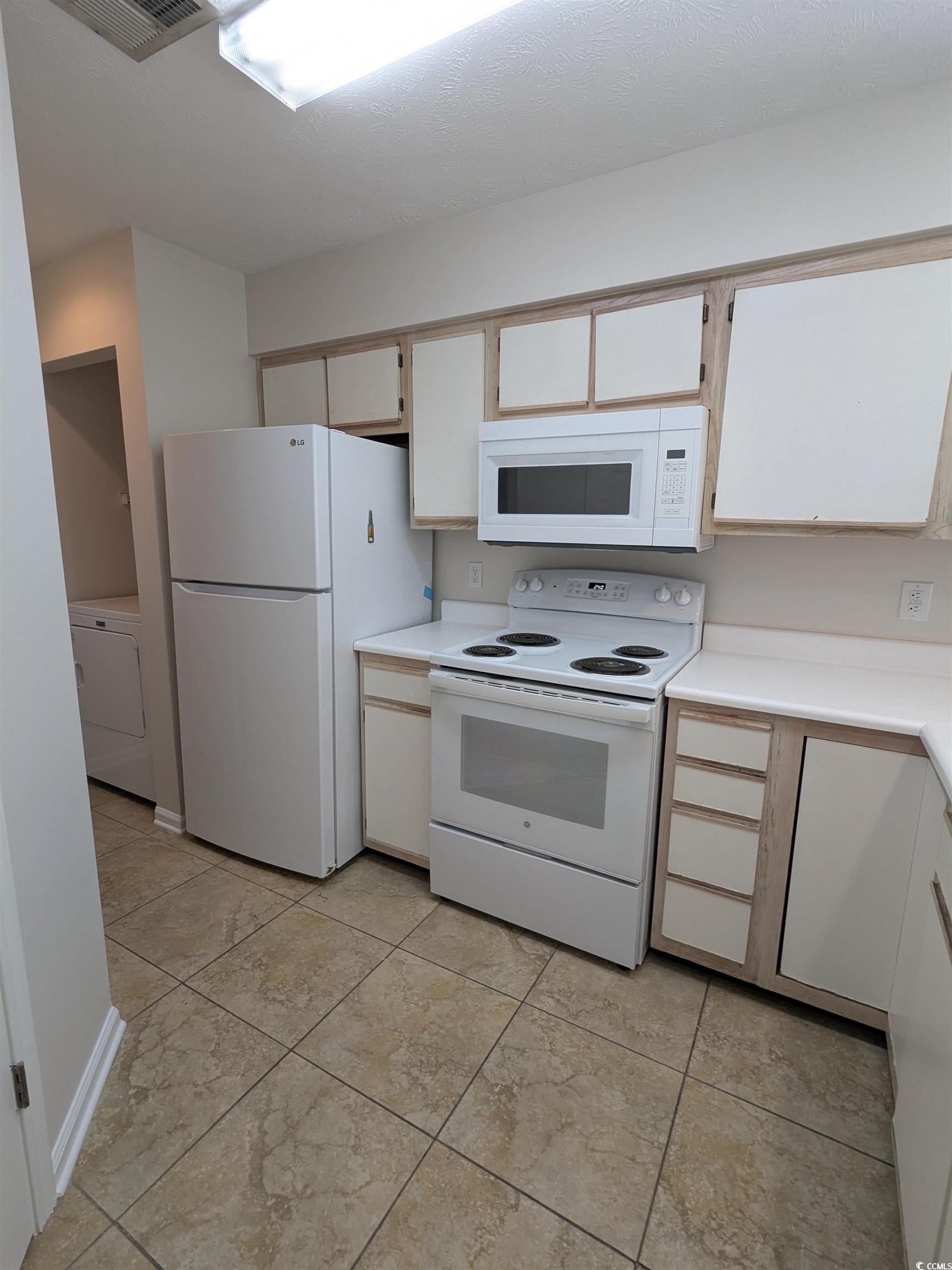 627 Waterway Village Blvd Property Photo 6