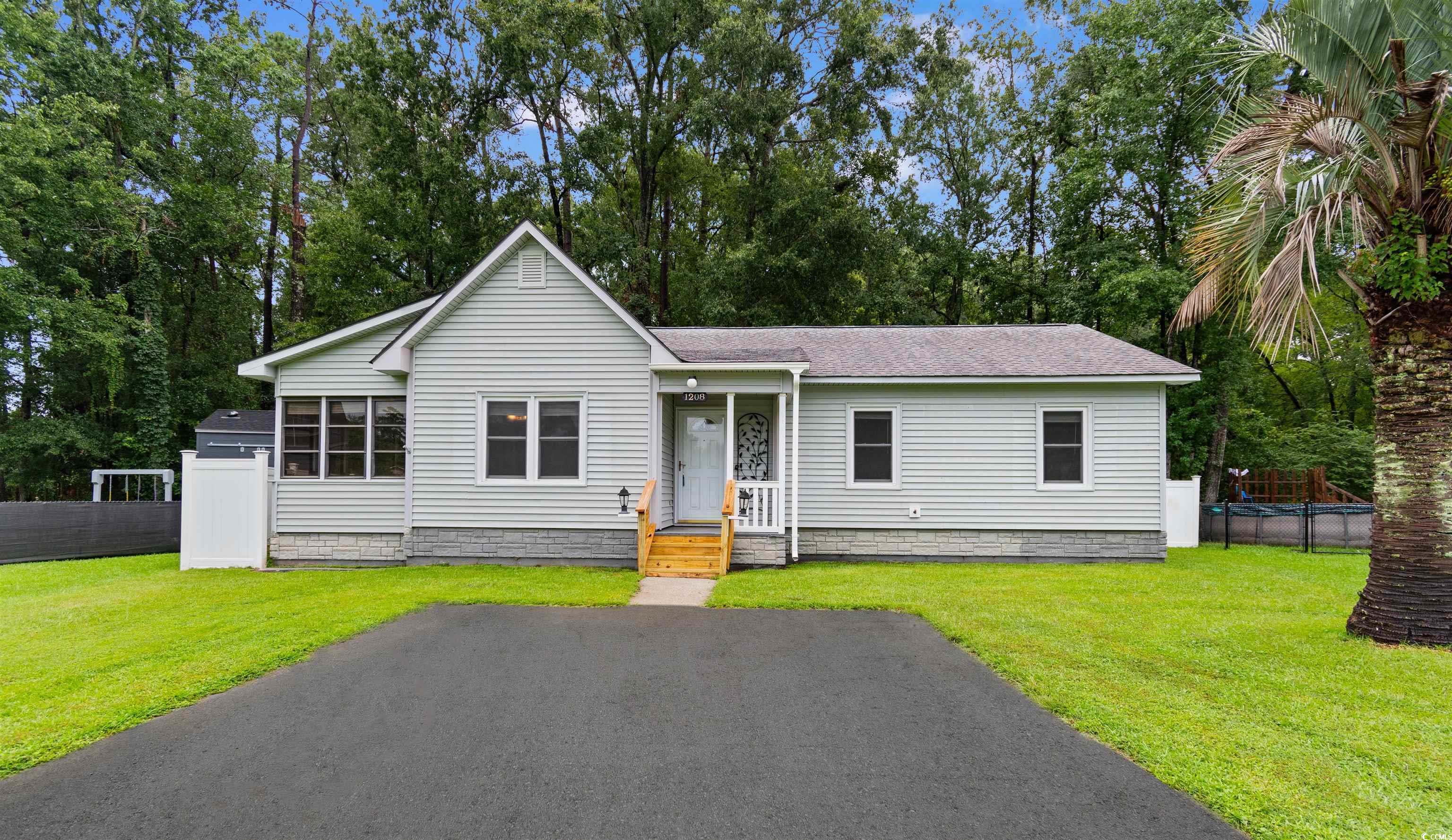 1208 Mackie Circle Property Photo 1