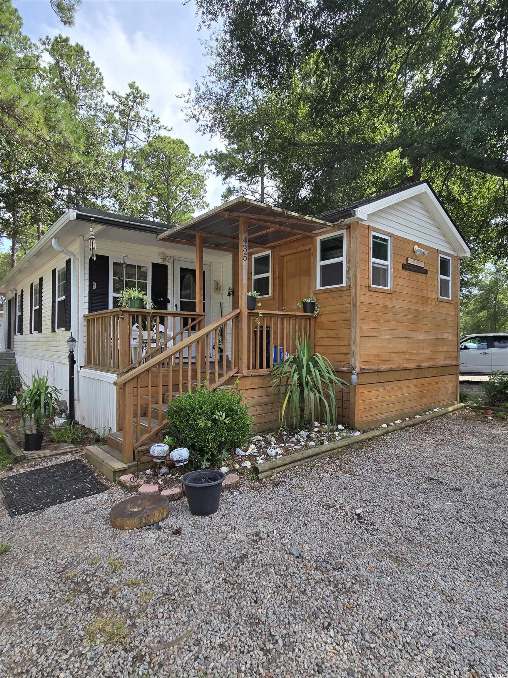 435 East Bank Dr. Property Photo 4