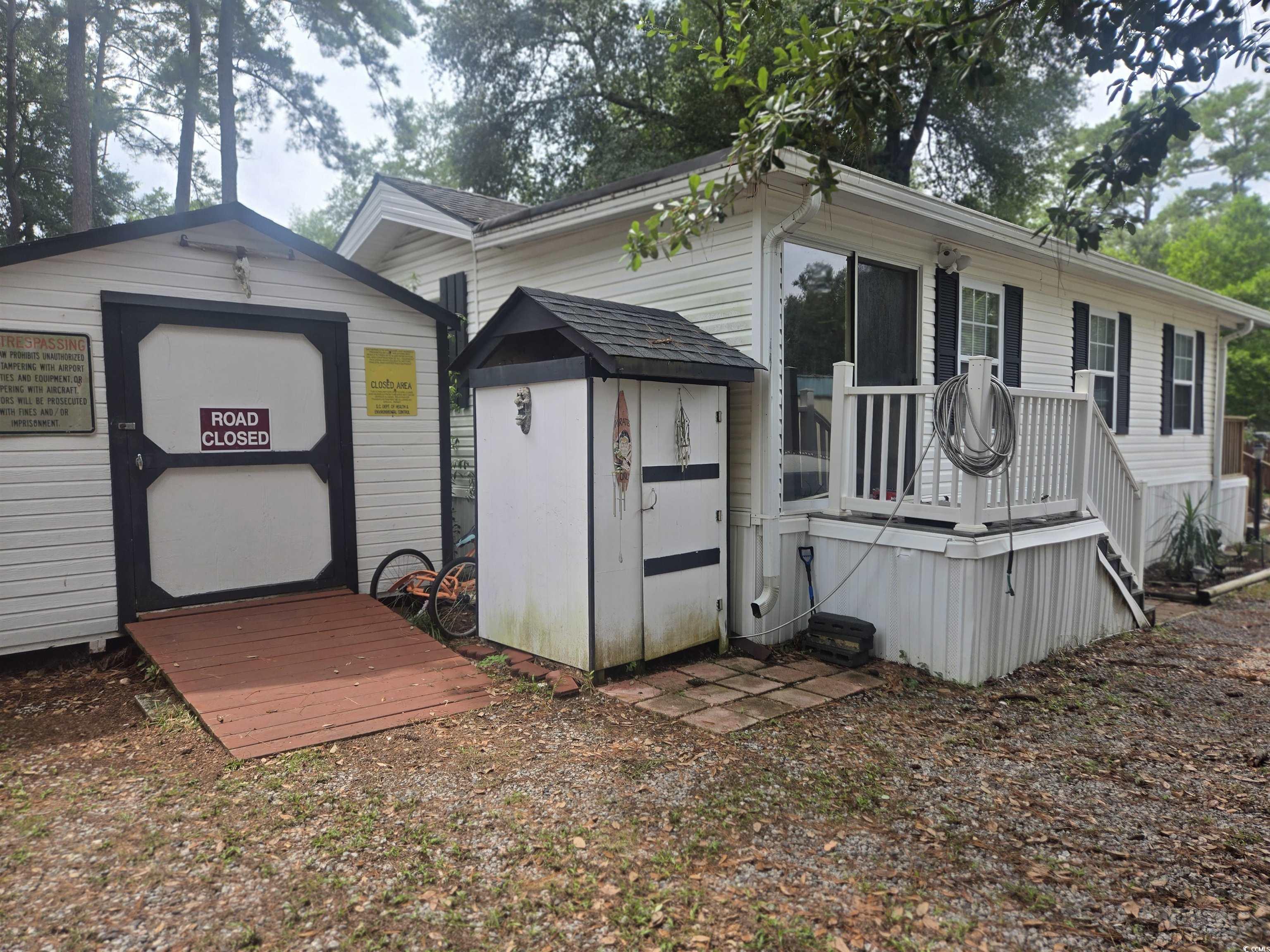 435 East Bank Dr. Property Photo 7