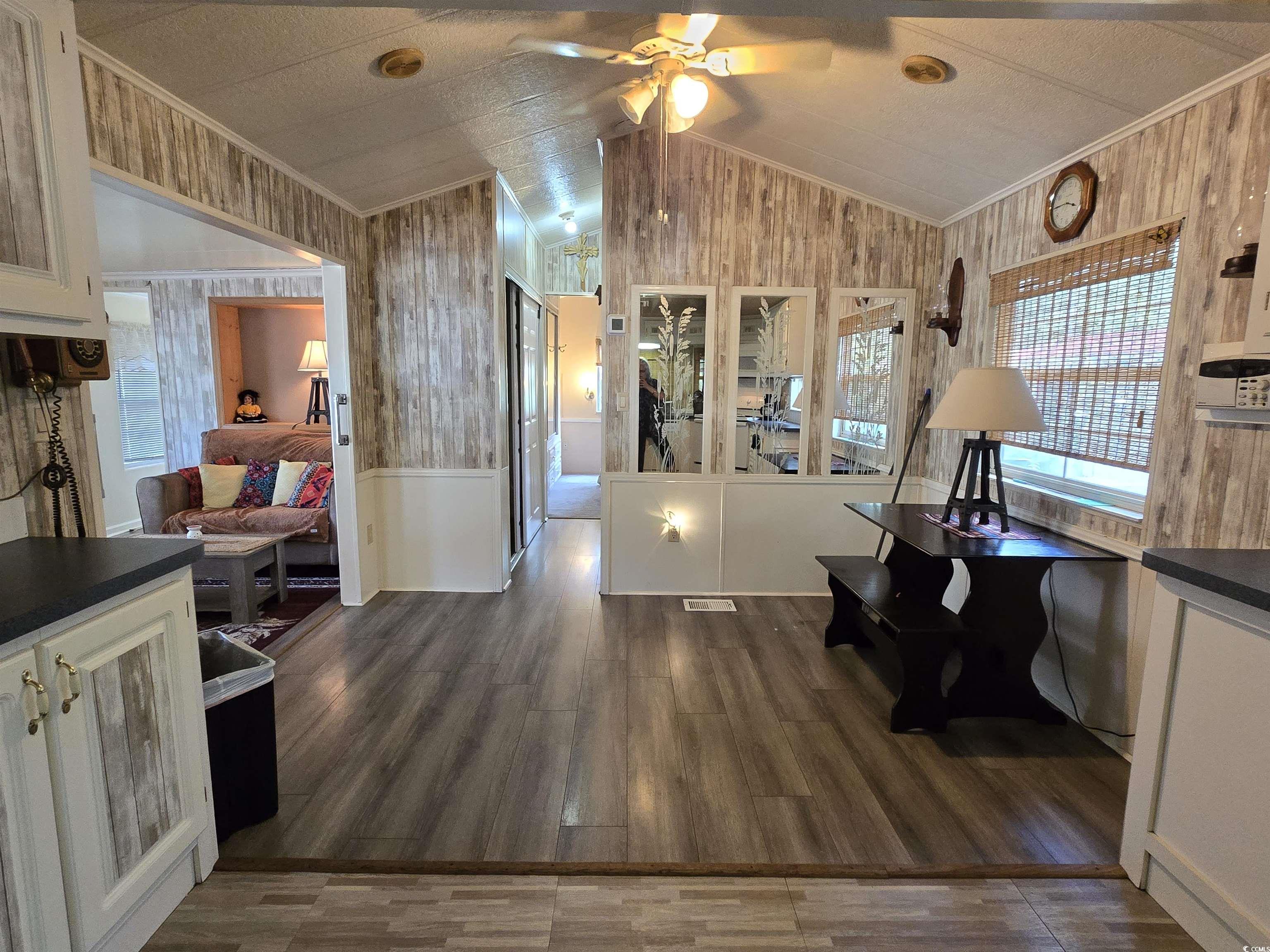 435 East Bank Dr. Property Photo 20