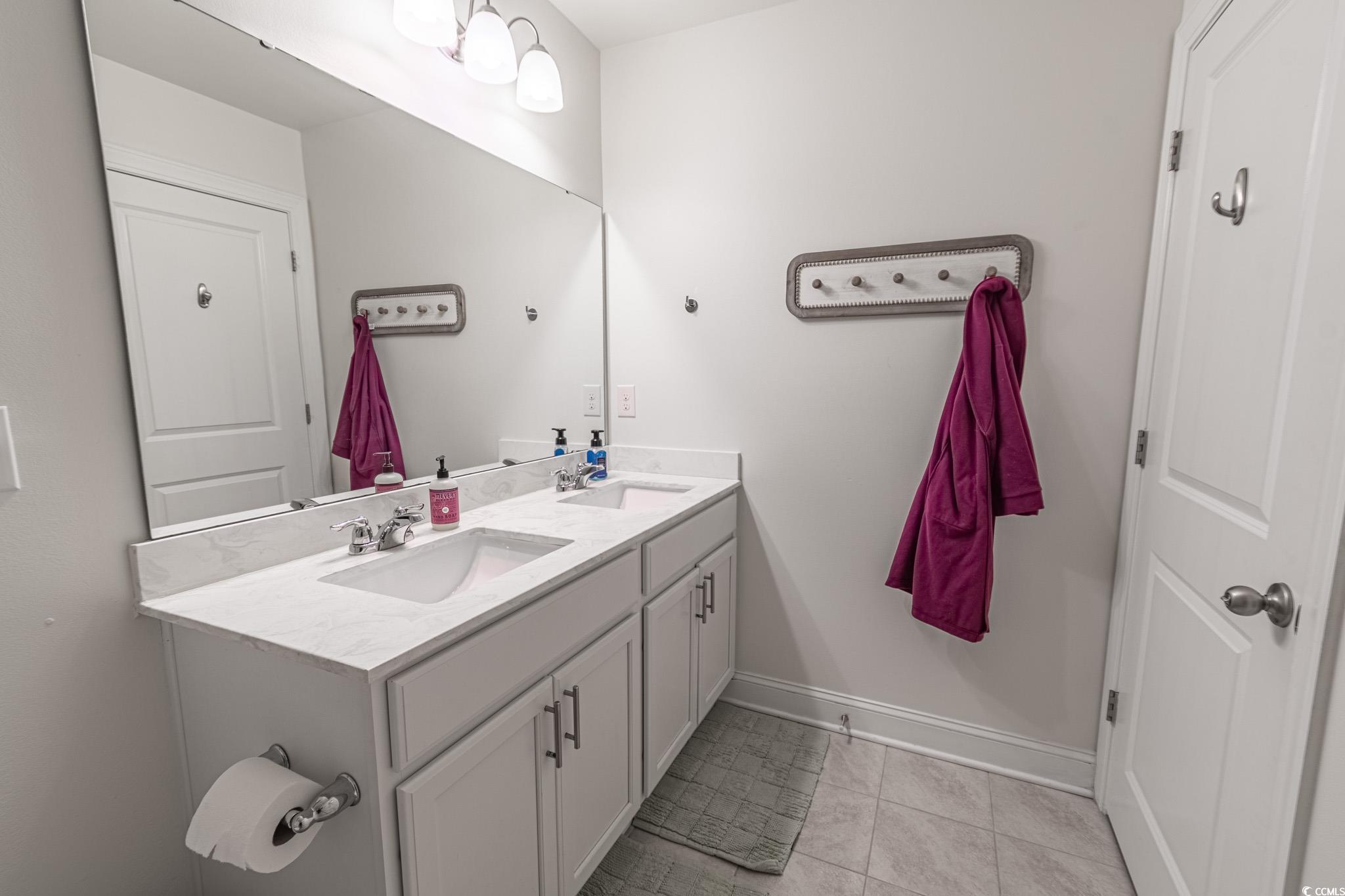 5708 Club Pines Ct. Property Photo 36