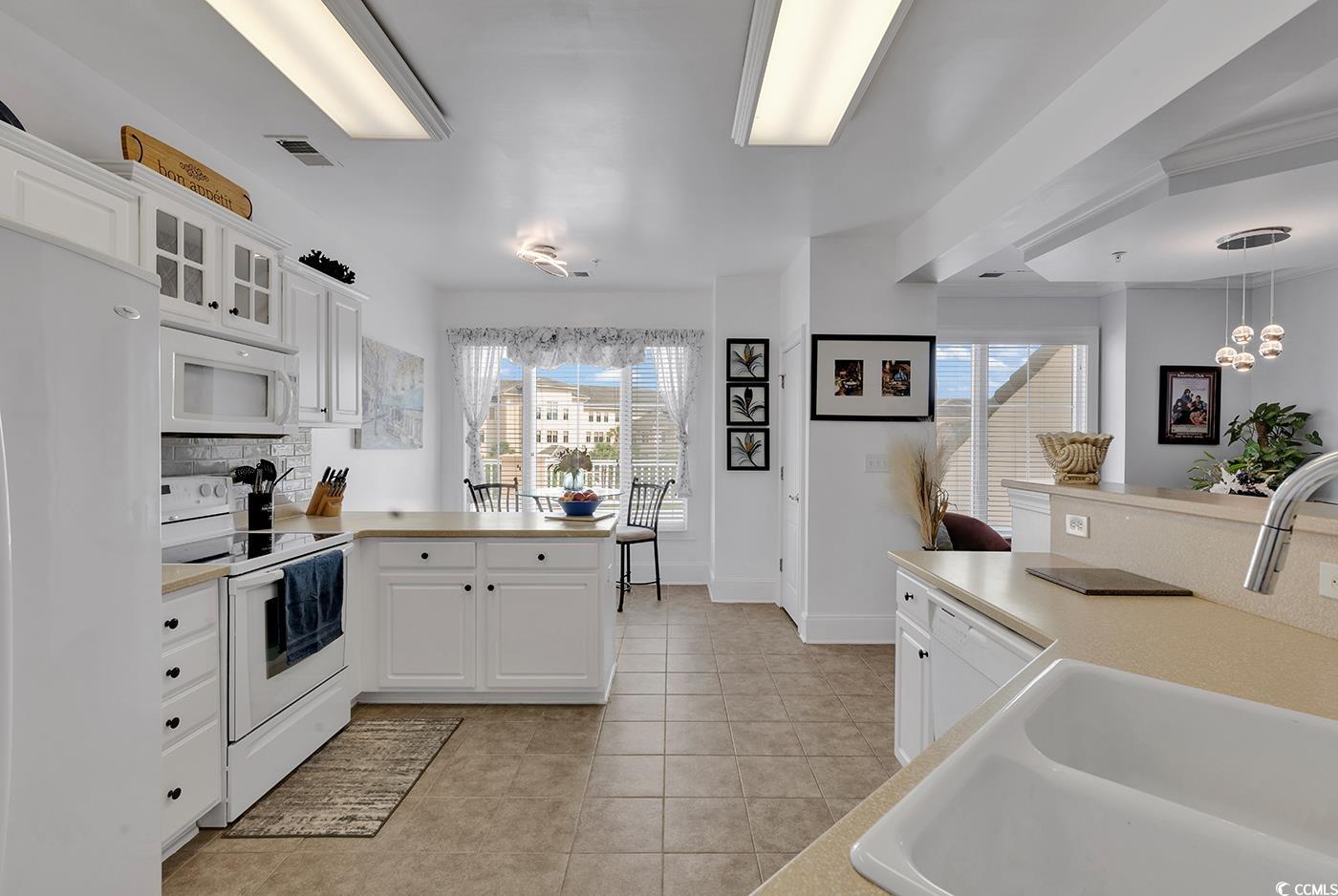 2180 Waterview Dr. Property Photo 14