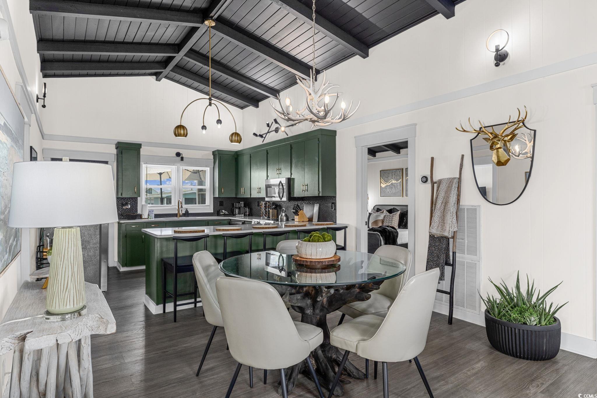 324 54th Ave. N Property Photo 4