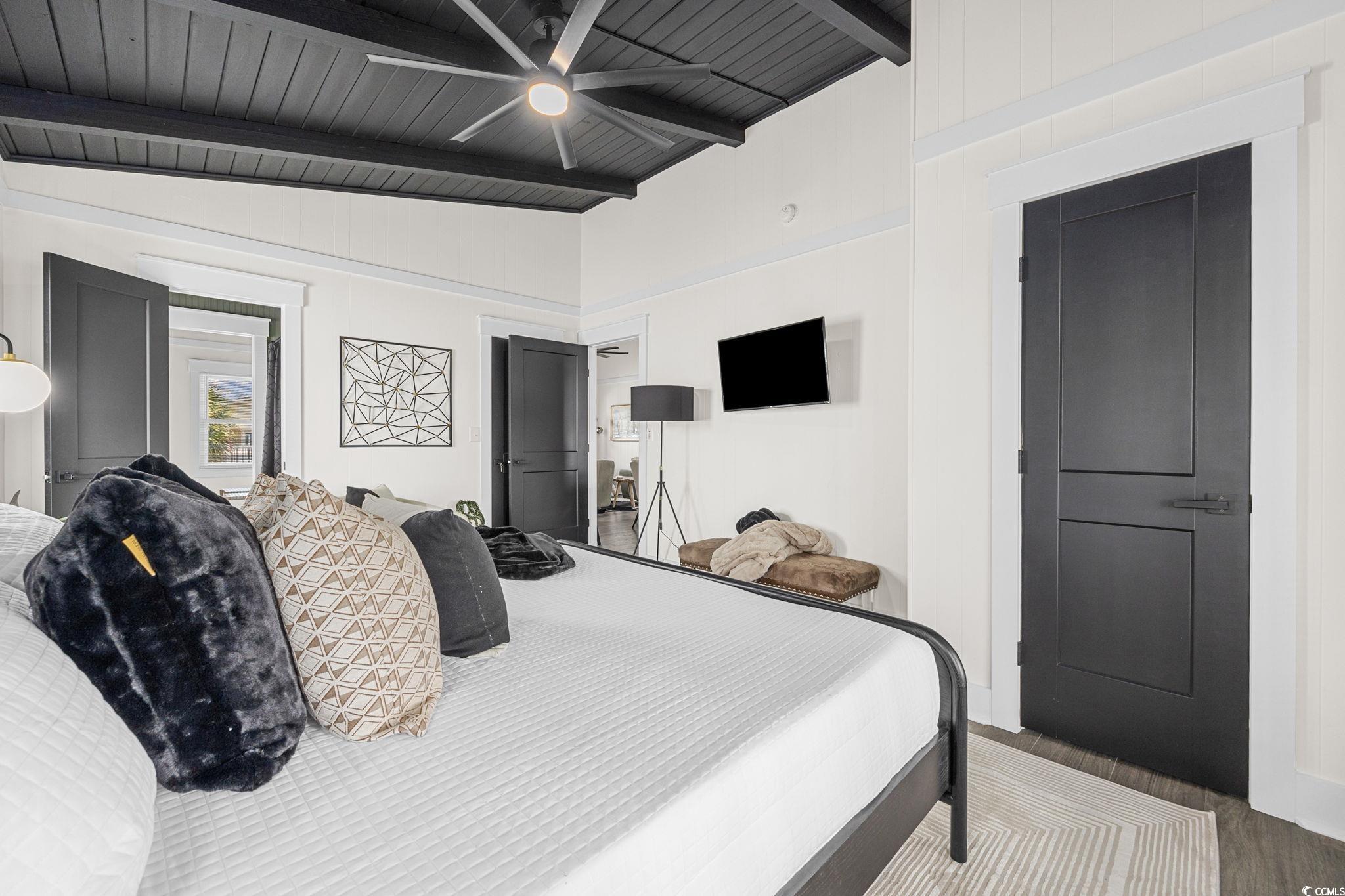 324 54th Ave. N Property Photo 12