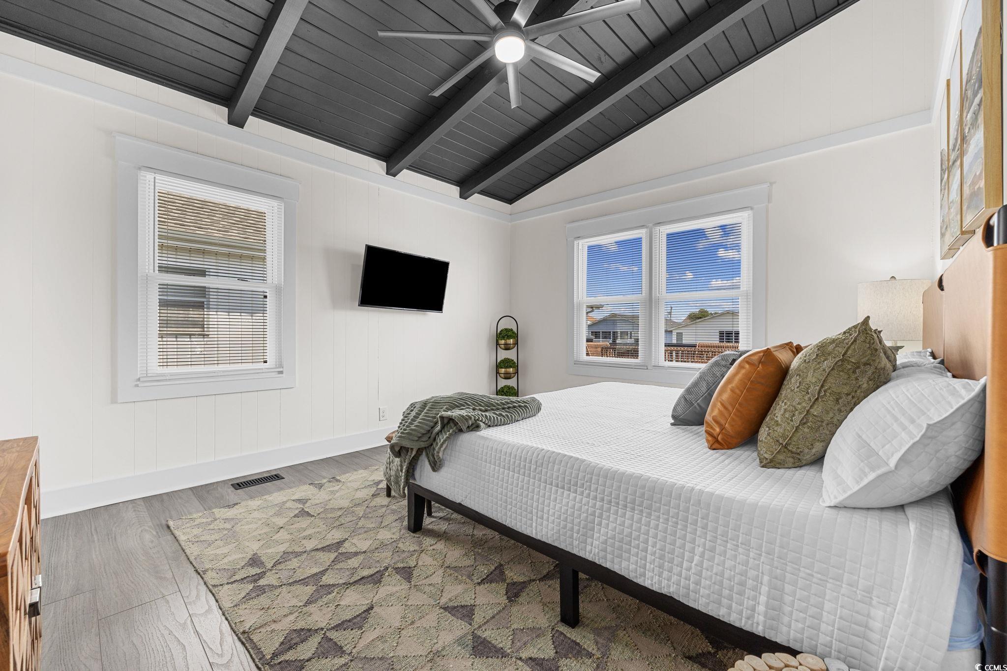 324 54th Ave. N Property Photo 17