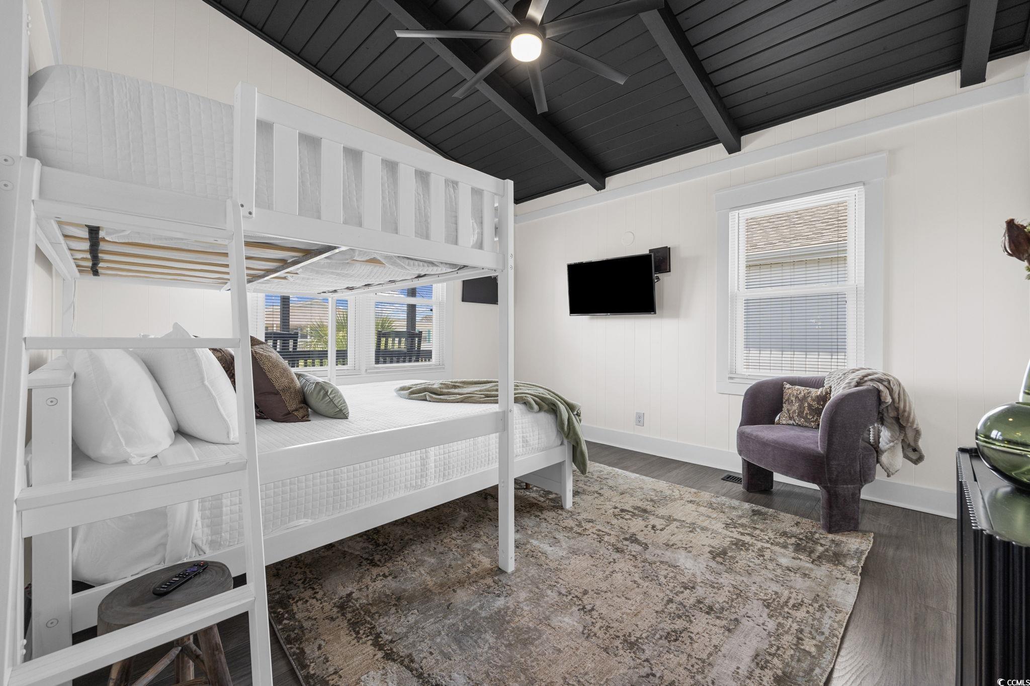 324 54th Ave. N Property Photo 21