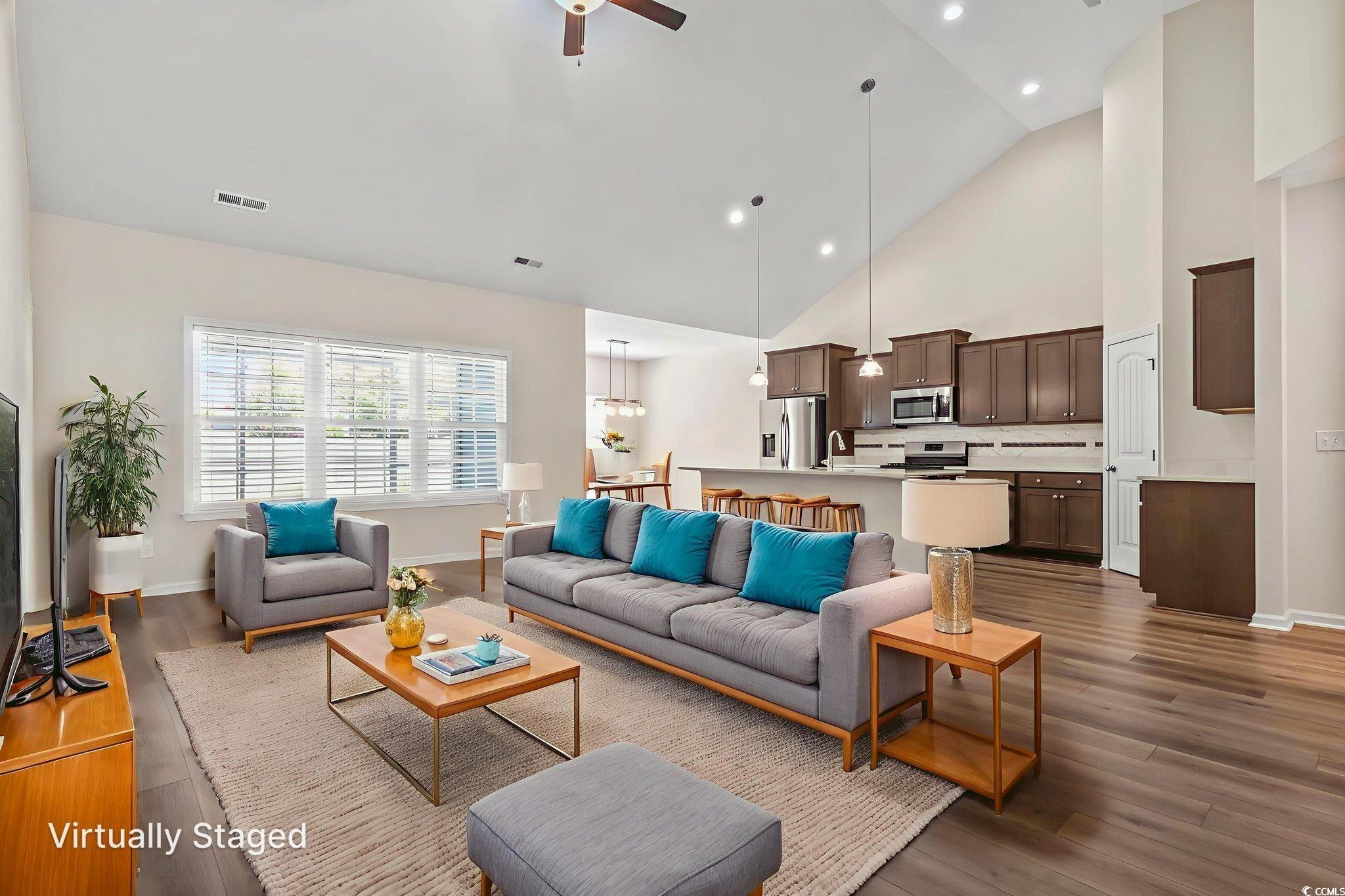 574 Rycola Circle Property Photo 3