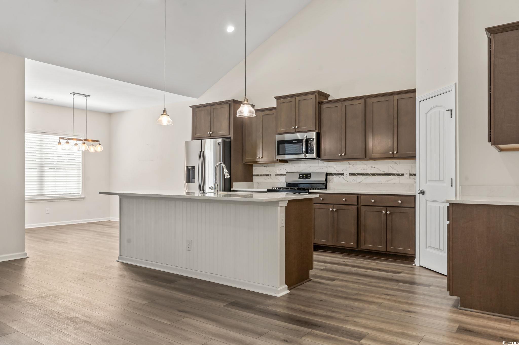 574 Rycola Circle Property Photo 5