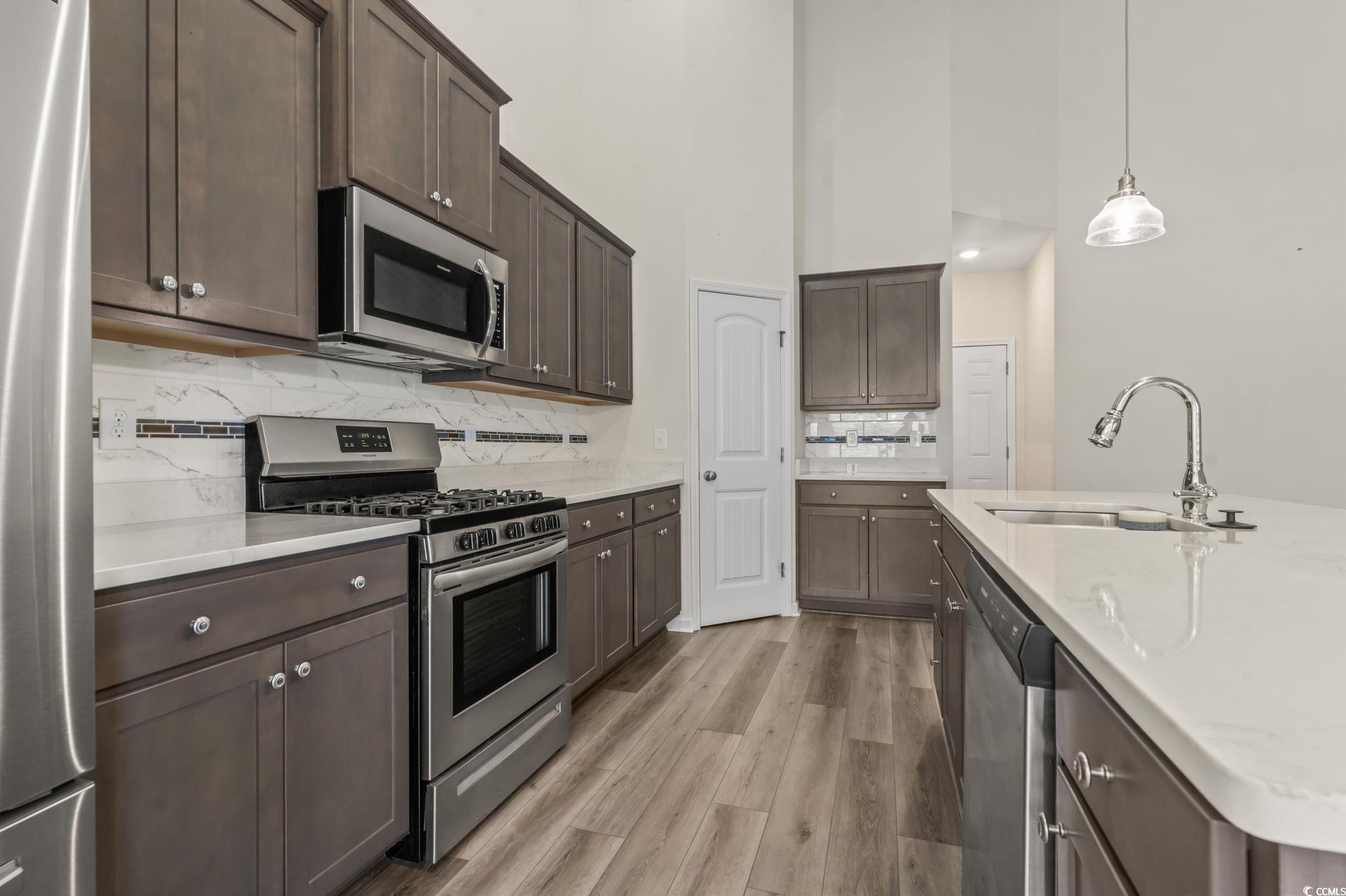 574 Rycola Circle Property Photo 8