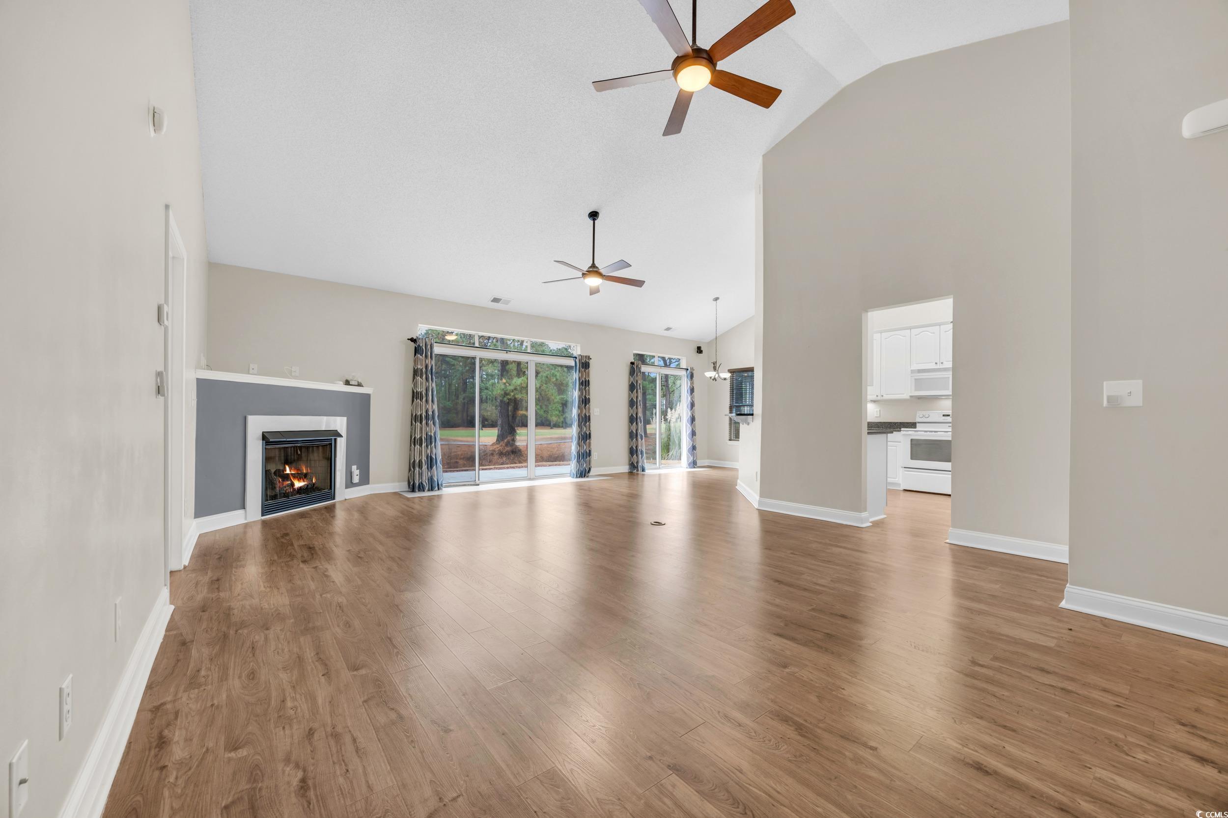 158 Regency Dr. Property Photo 3