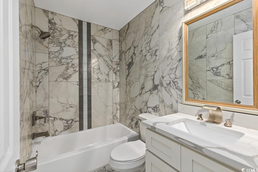 3564 Evergreen Way Property Photo 4