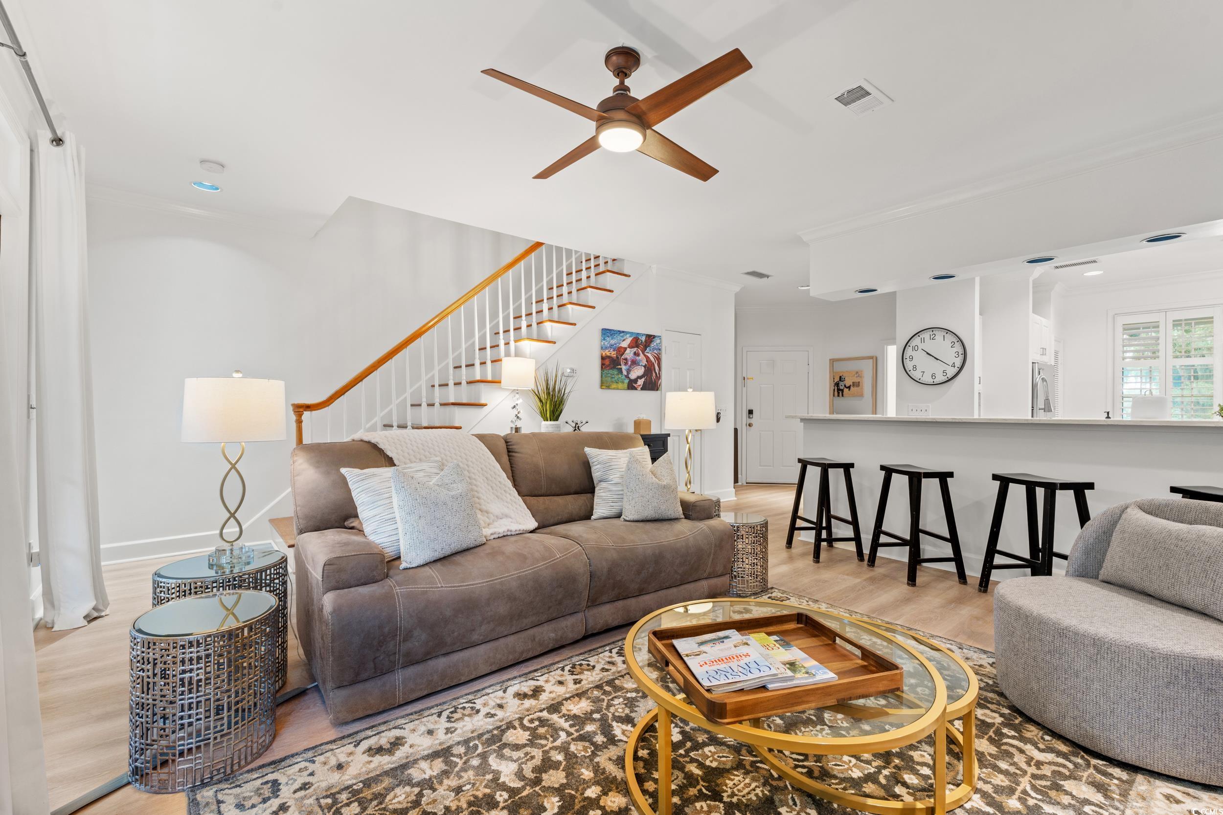 3056 Court St. Property Photo 4