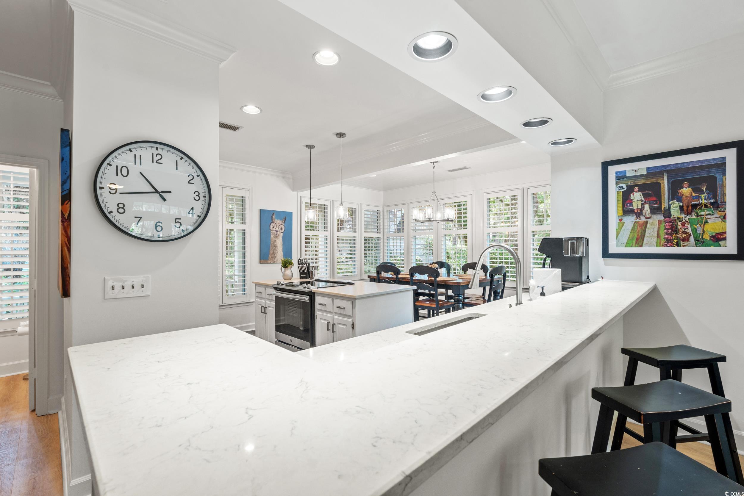 3056 Court St. Property Photo 7