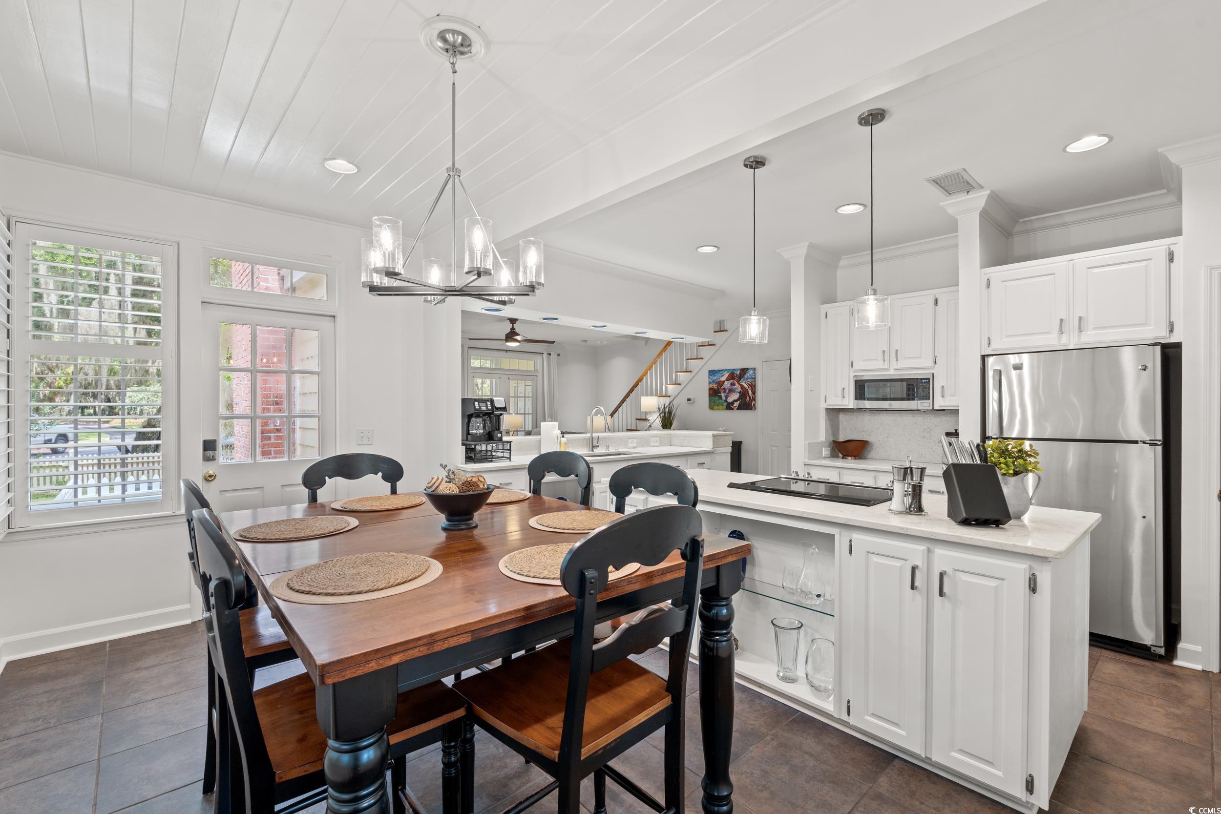 3056 Court St. Property Photo 11