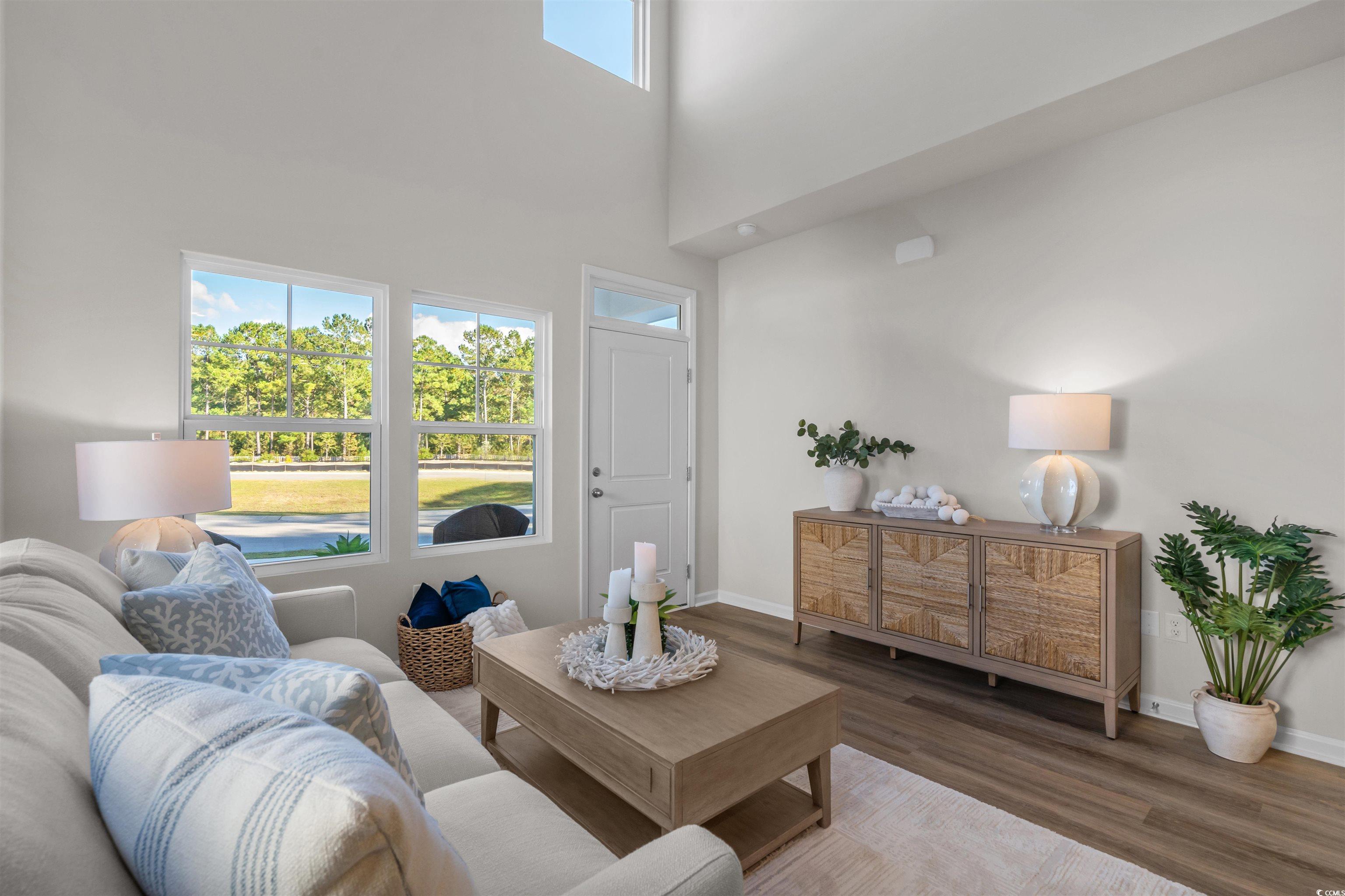 806 Nw Palm Frond Way Property Photo 13