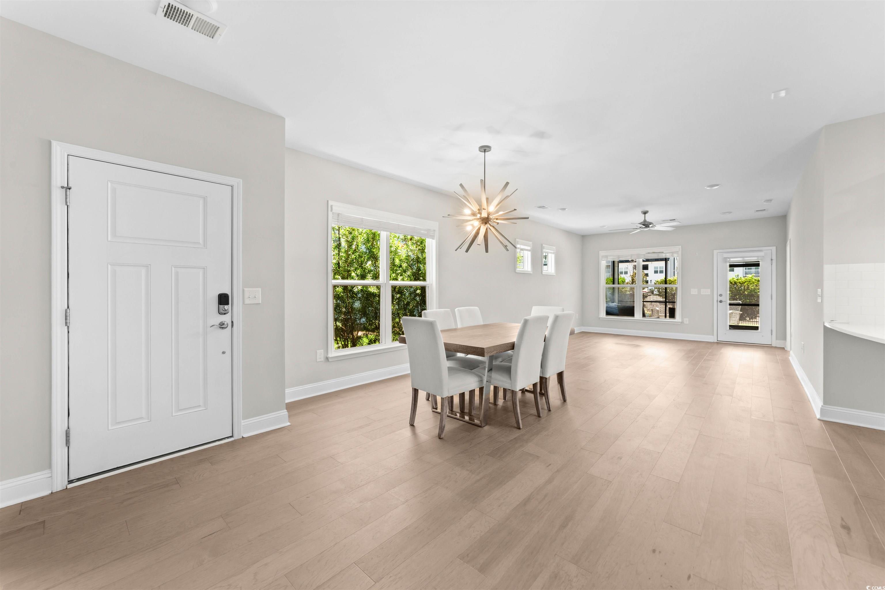 6040 Campanella St. Property Photo 4