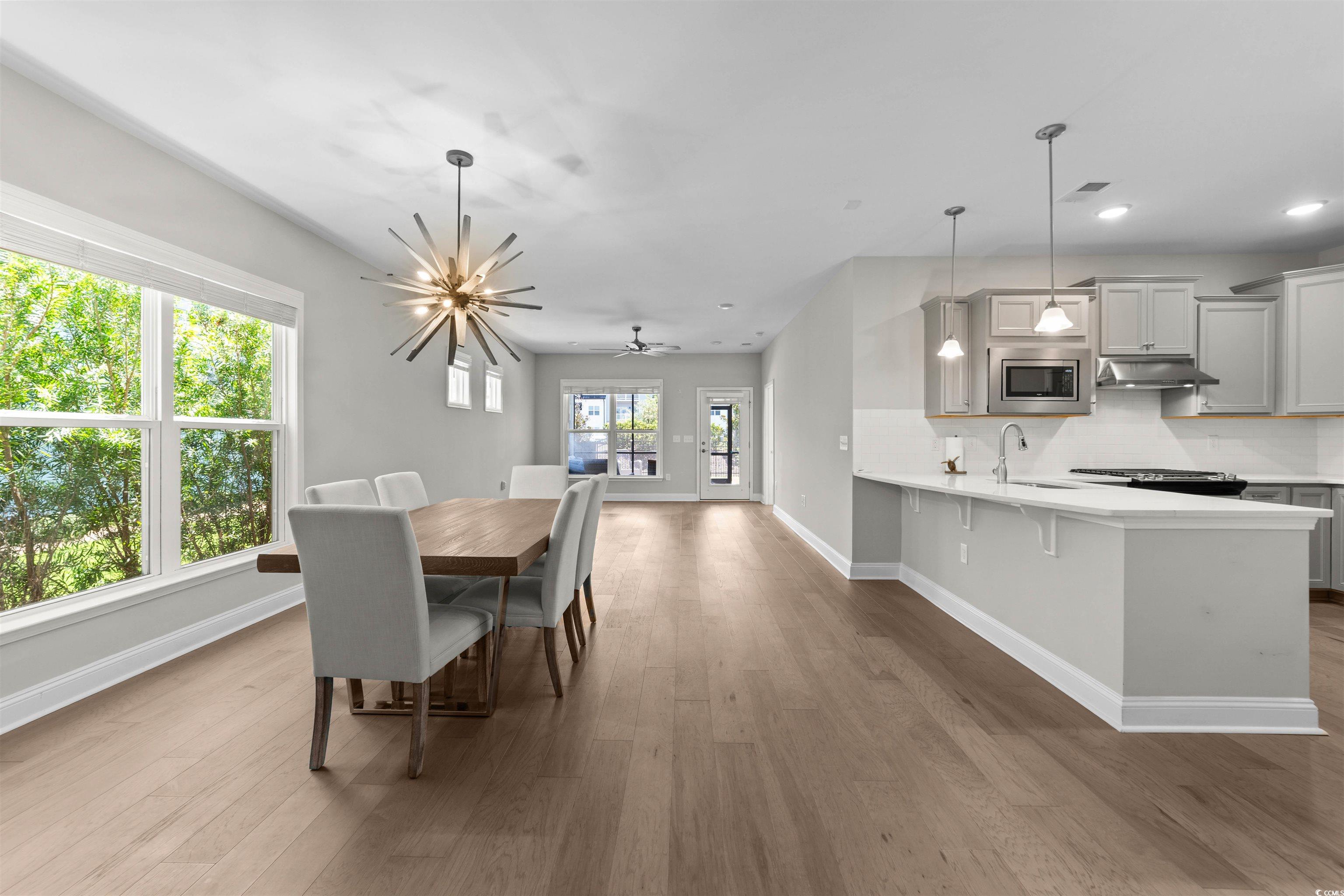 6040 Campanella St. Property Photo 5