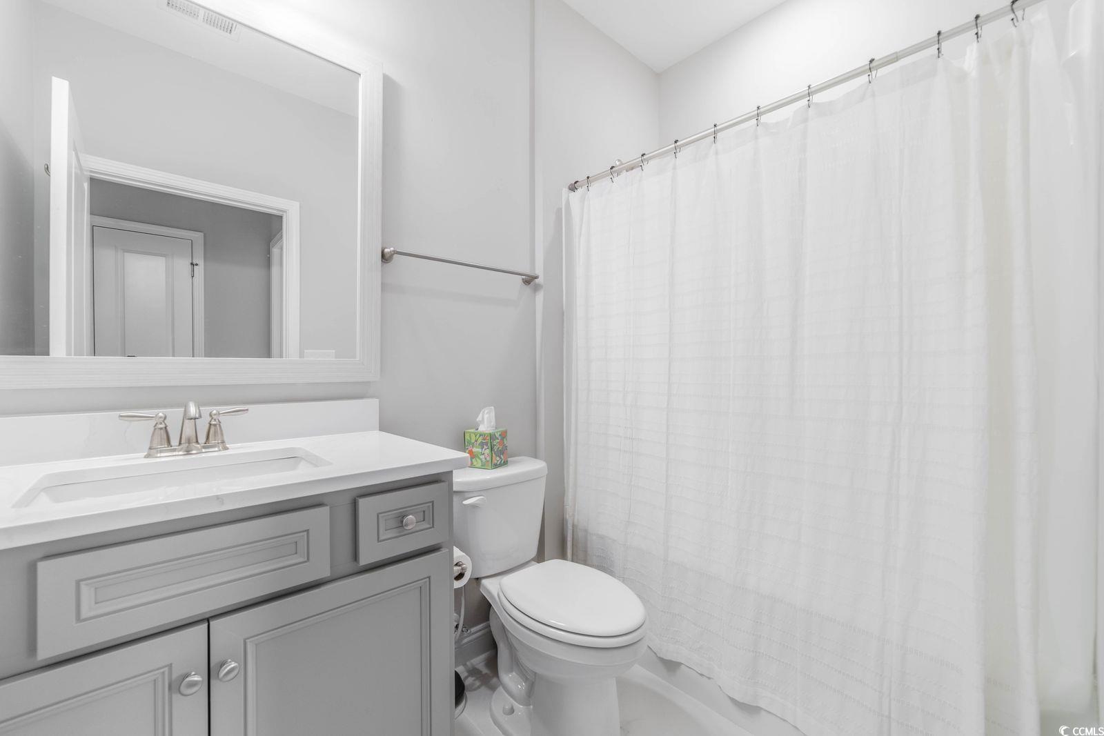 6040 Campanella St. Property Photo 23